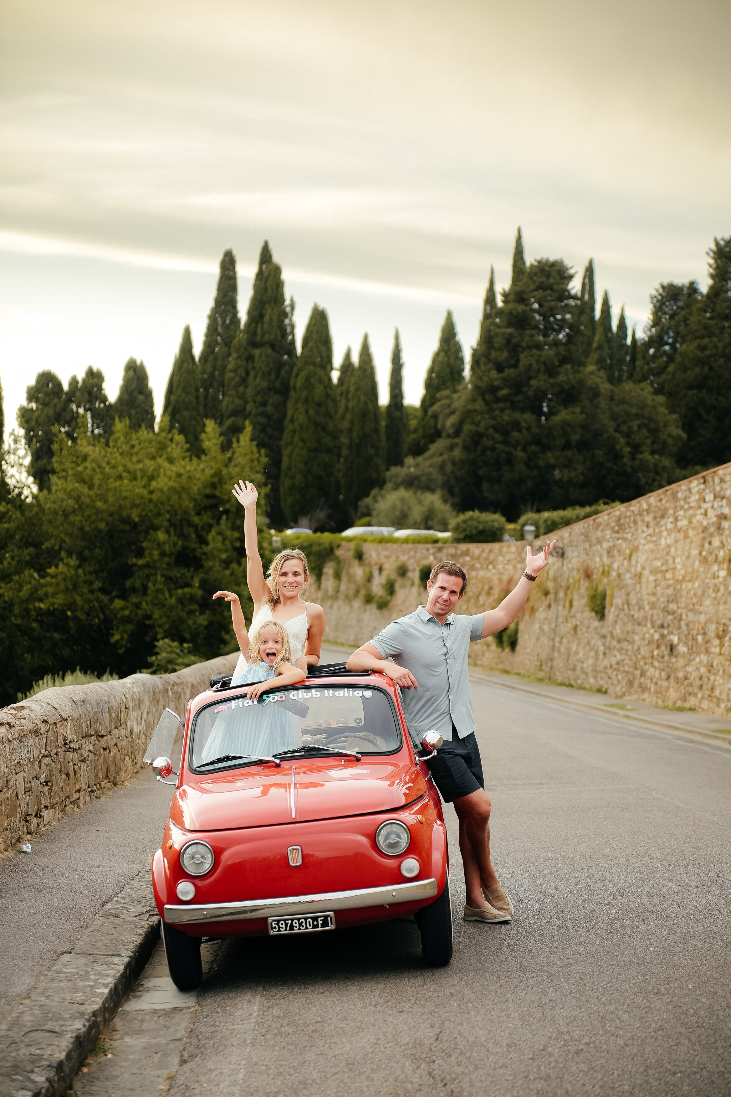Nicole & Family. Wedding Photographer in Italy
