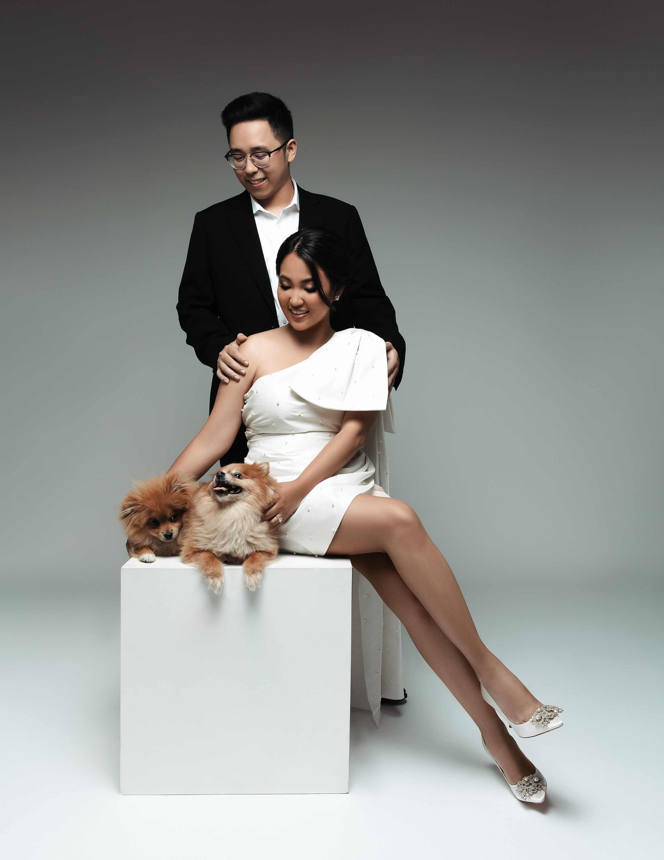 Portraits. Los Angeles maternity, boudoir and family photographer