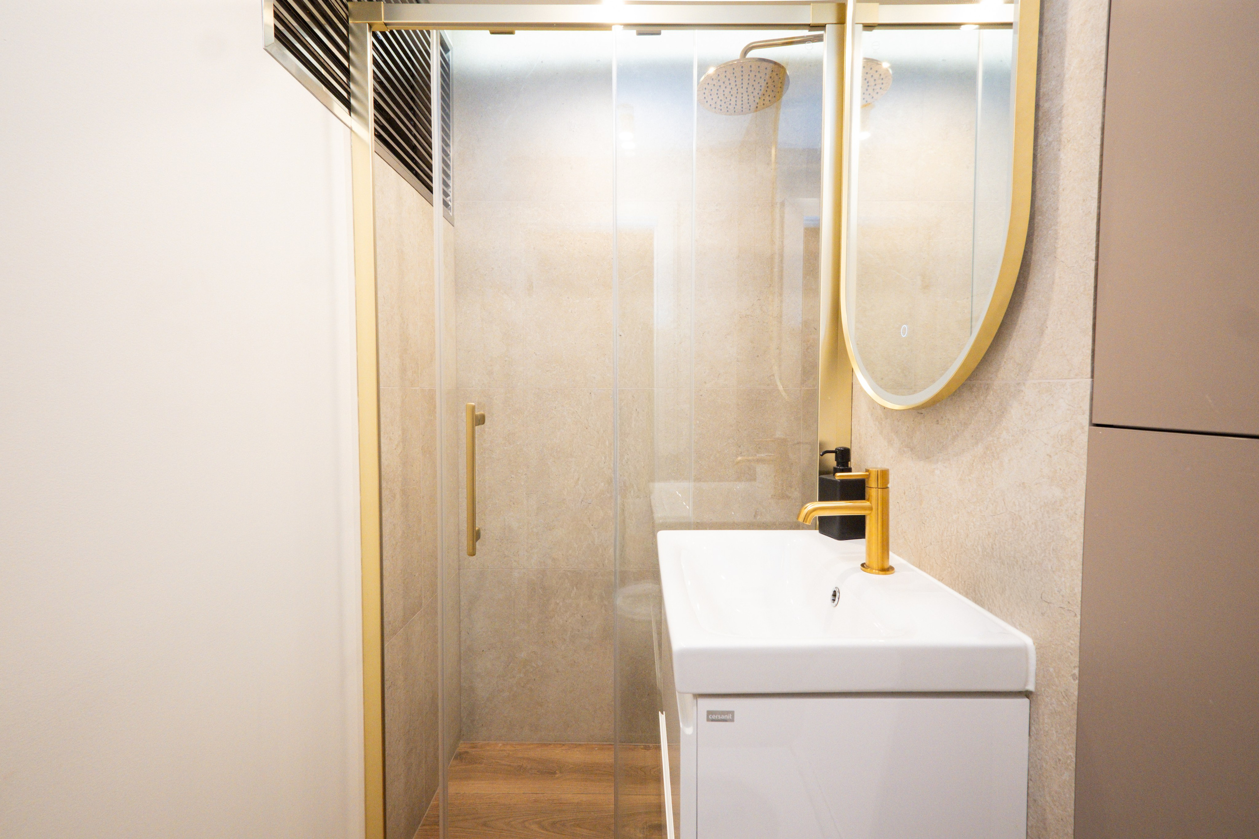 Nowoczesne mieszkanie w Warszawie — Zdjęcia nieruchomości. Fotograf nieruchomości