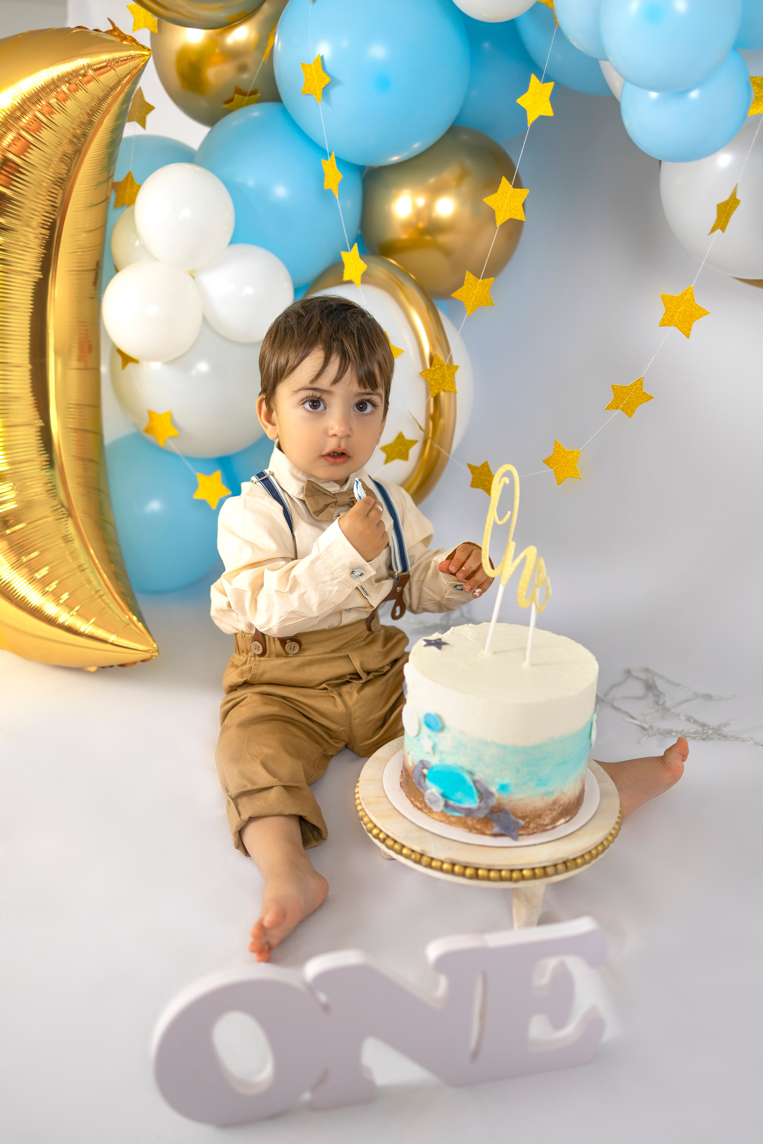 Smash cake. Anaeliseevaphoto.com