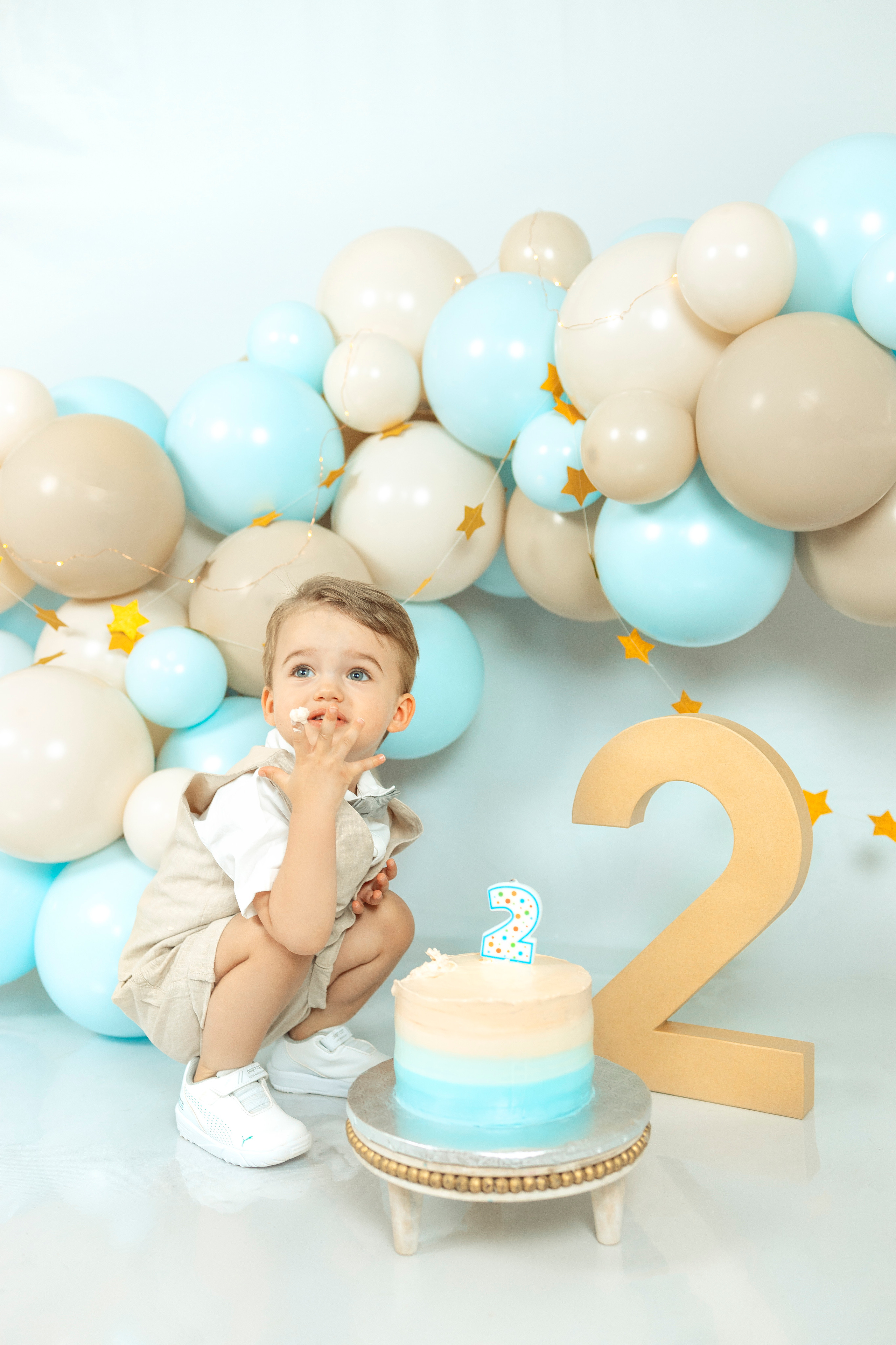 Smash cake. Anaeliseevaphoto.com