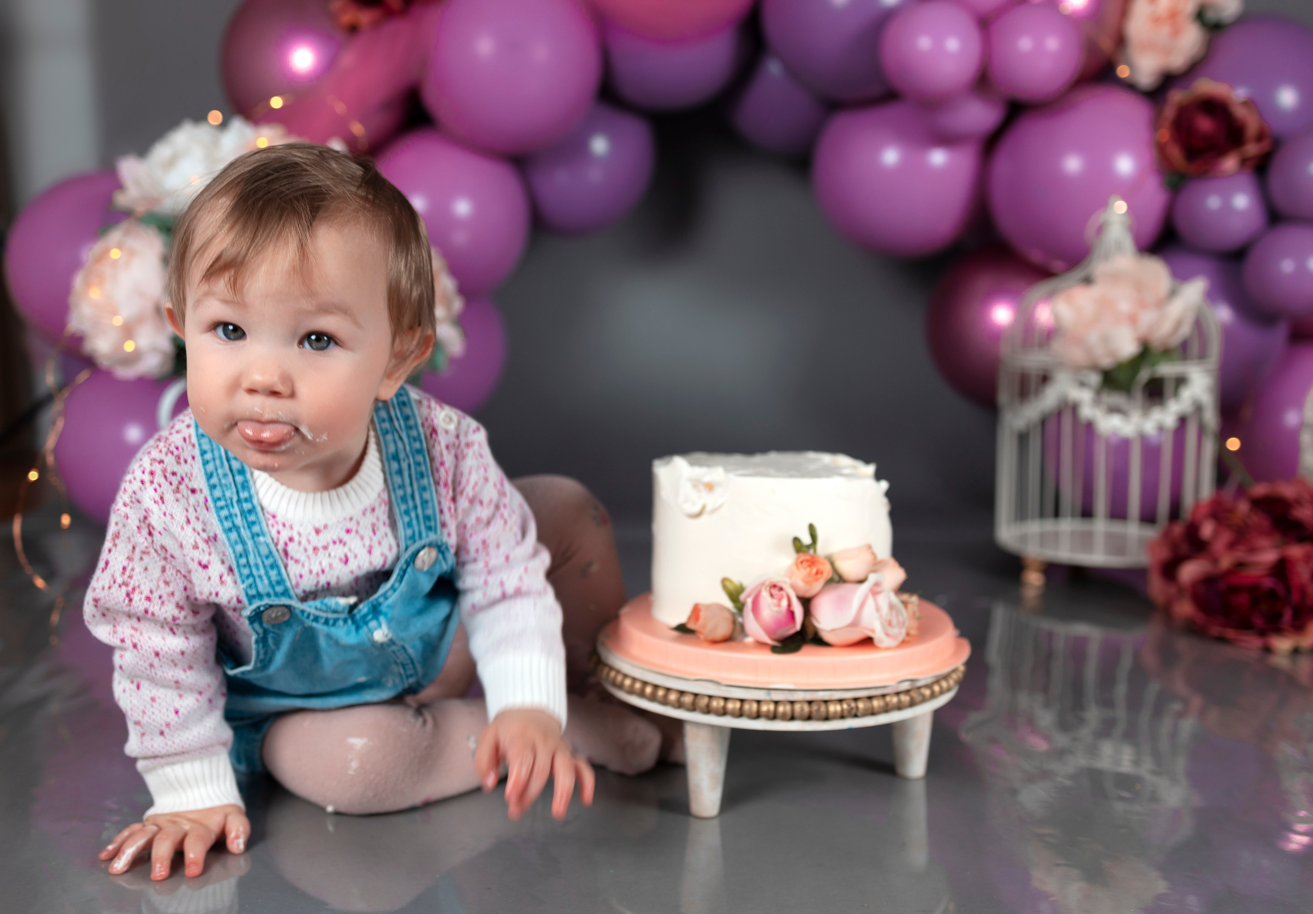 Smash cake. Anaeliseevaphoto.com