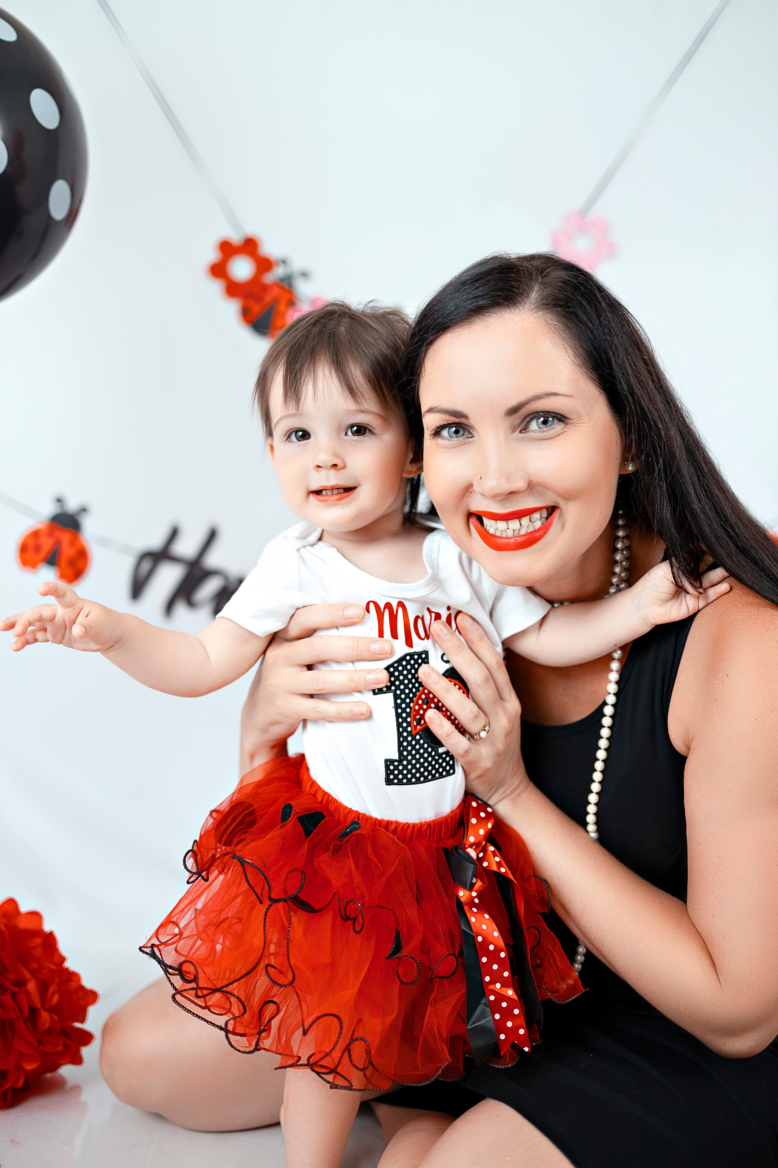 Smash cake. Anaeliseevaphoto.com