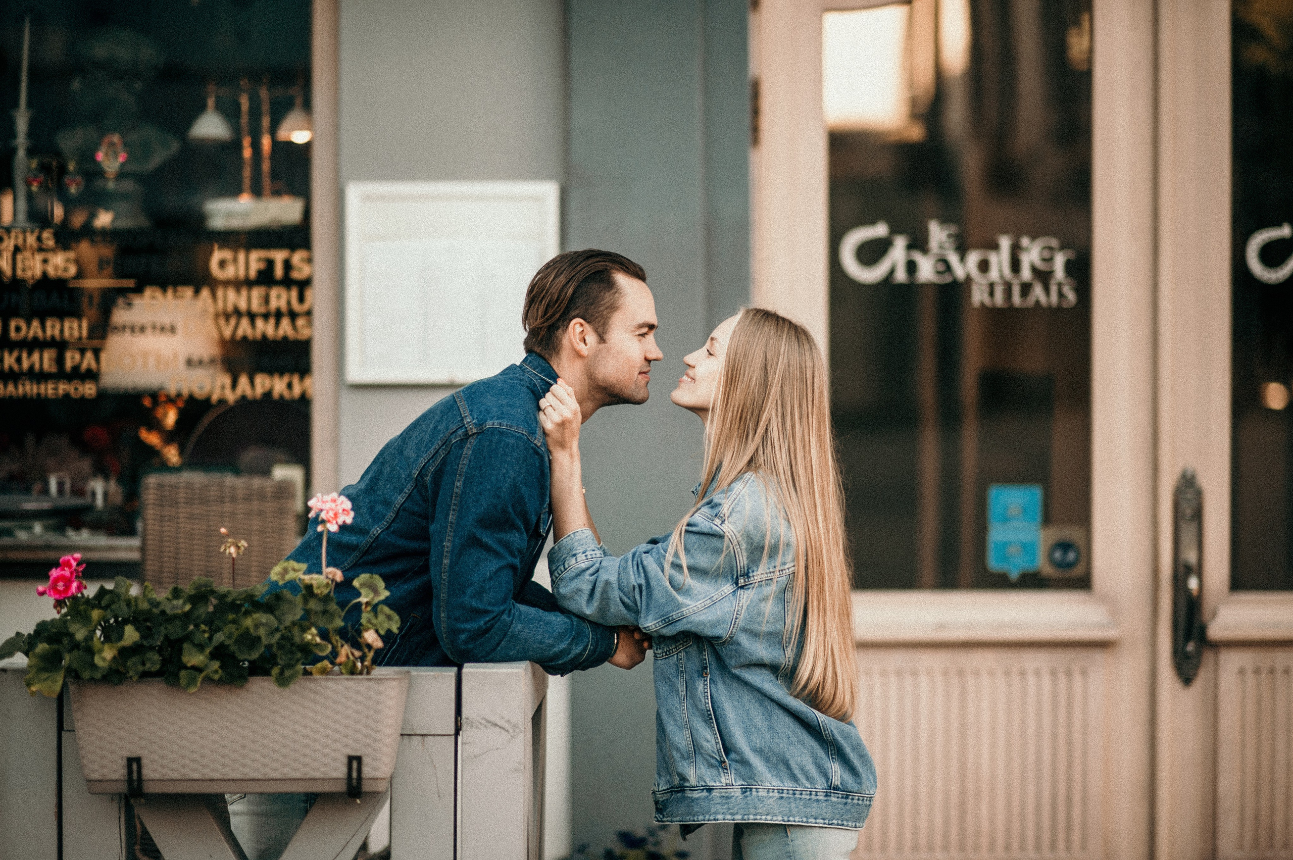 Лавстори в Риге. Свадебный и семейный фотограф в Риге Игорь Давидович