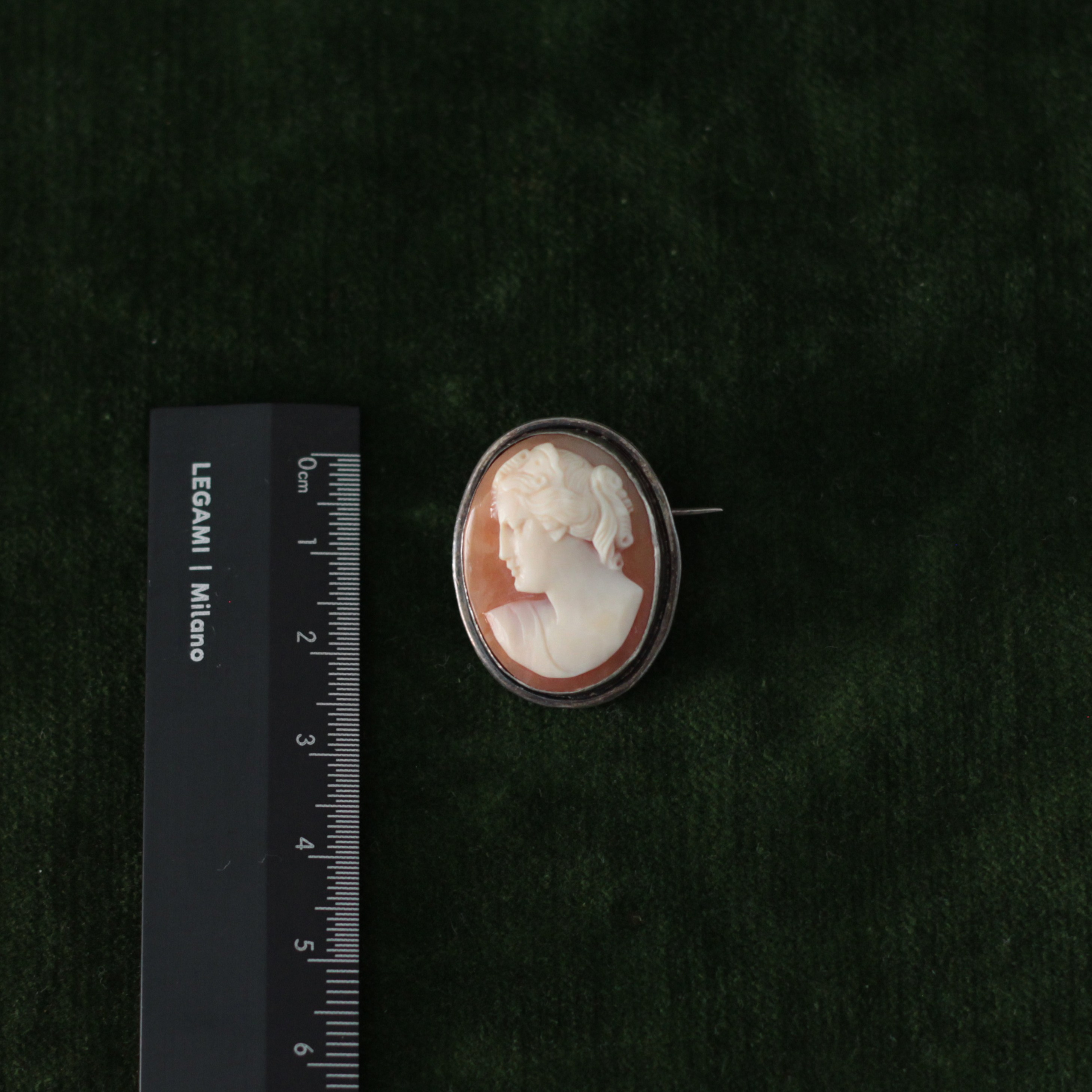 Cameowoman. Современнные и актикварные украшения в Барселоне, Москве и Санкт-Петербурге