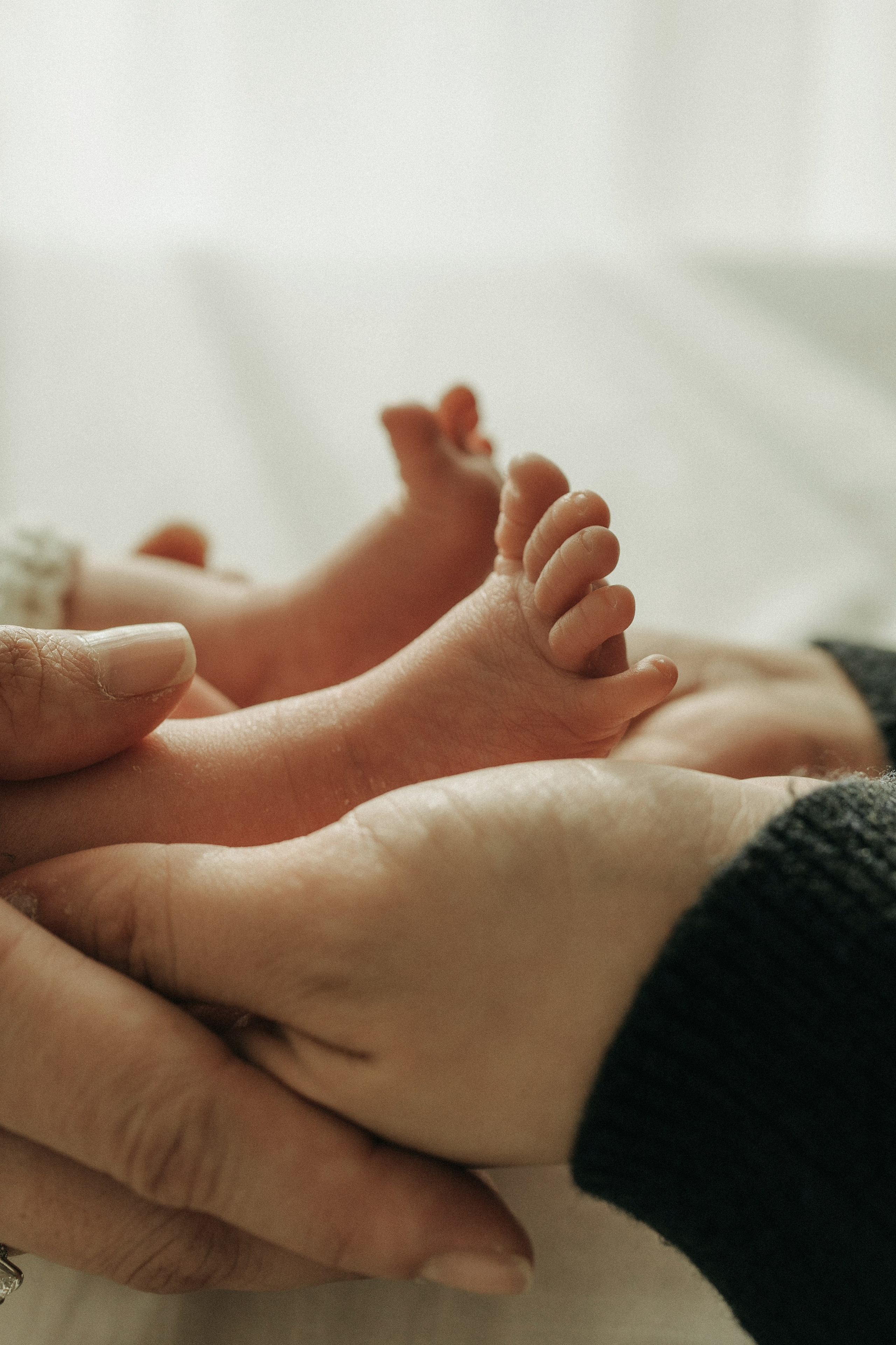 Cozy At-Home Newborn Photography – Warm & Emotional. Alisa Tant — Family and newborn photographer Bucks County, Montgomery county, Philadelphia, NJ