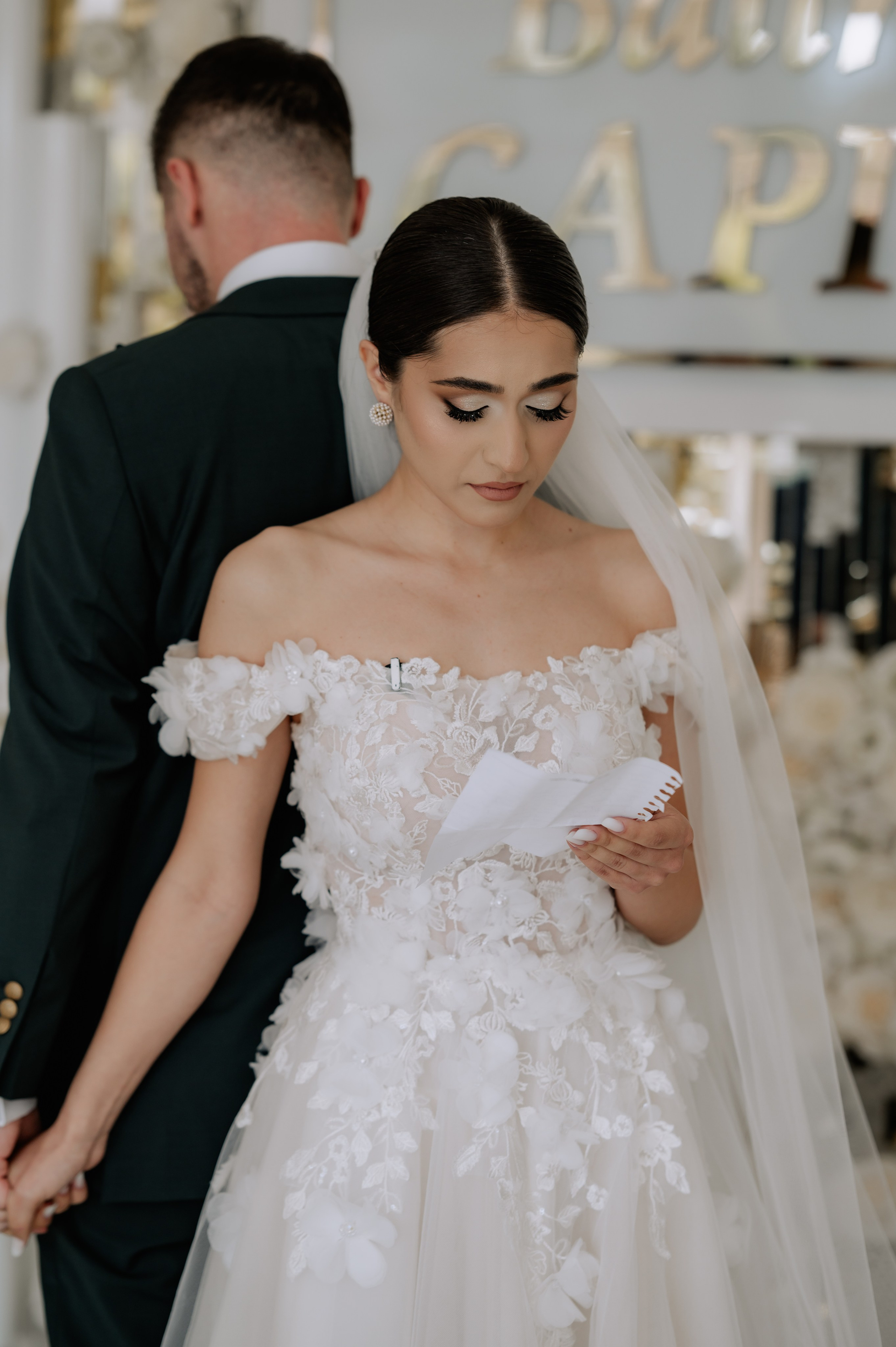 Nunta la Hotel Capitol Iasi. Proud Vision Weddings | Wedding Photography & Film — Servicii profesionale Foto Video Nunta Iasi