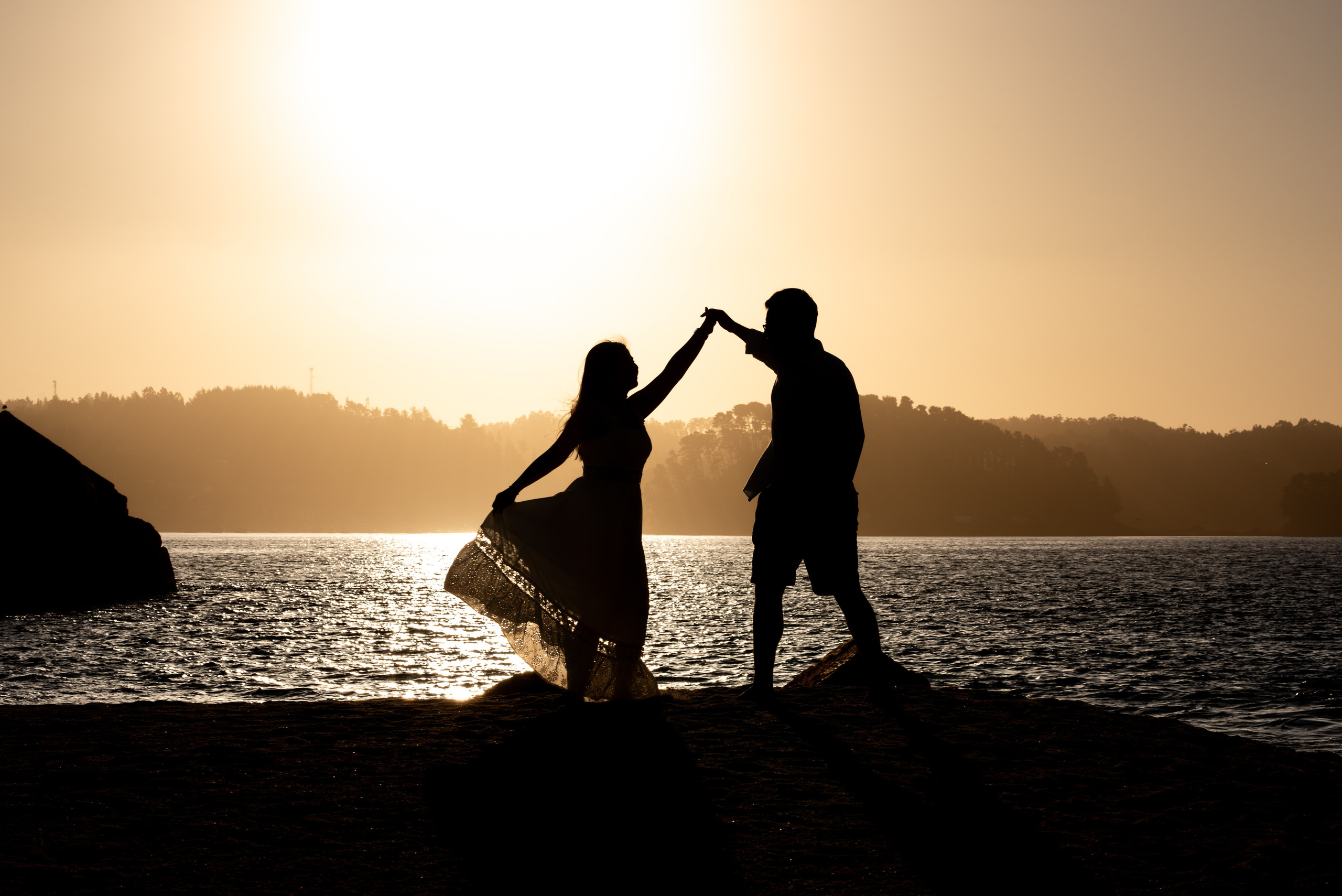 Mariela y Eduardo, Playa Pingueral - Diciembre 2025. Wedding photographer AyF Fotografías