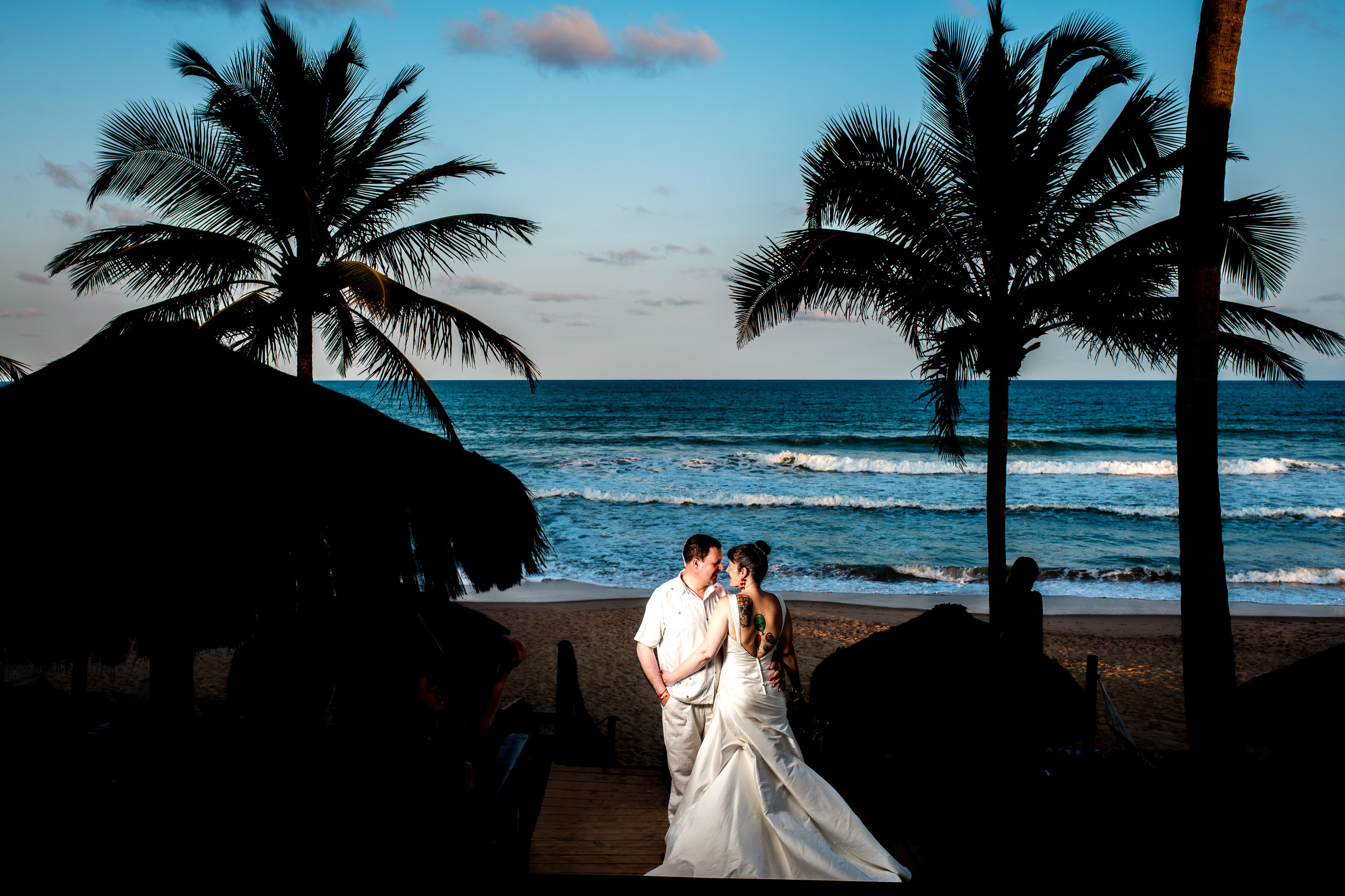 Gabriela y Genaro, Salvador de Bahía - Brasil. Wedding photographer AyF Fotografías