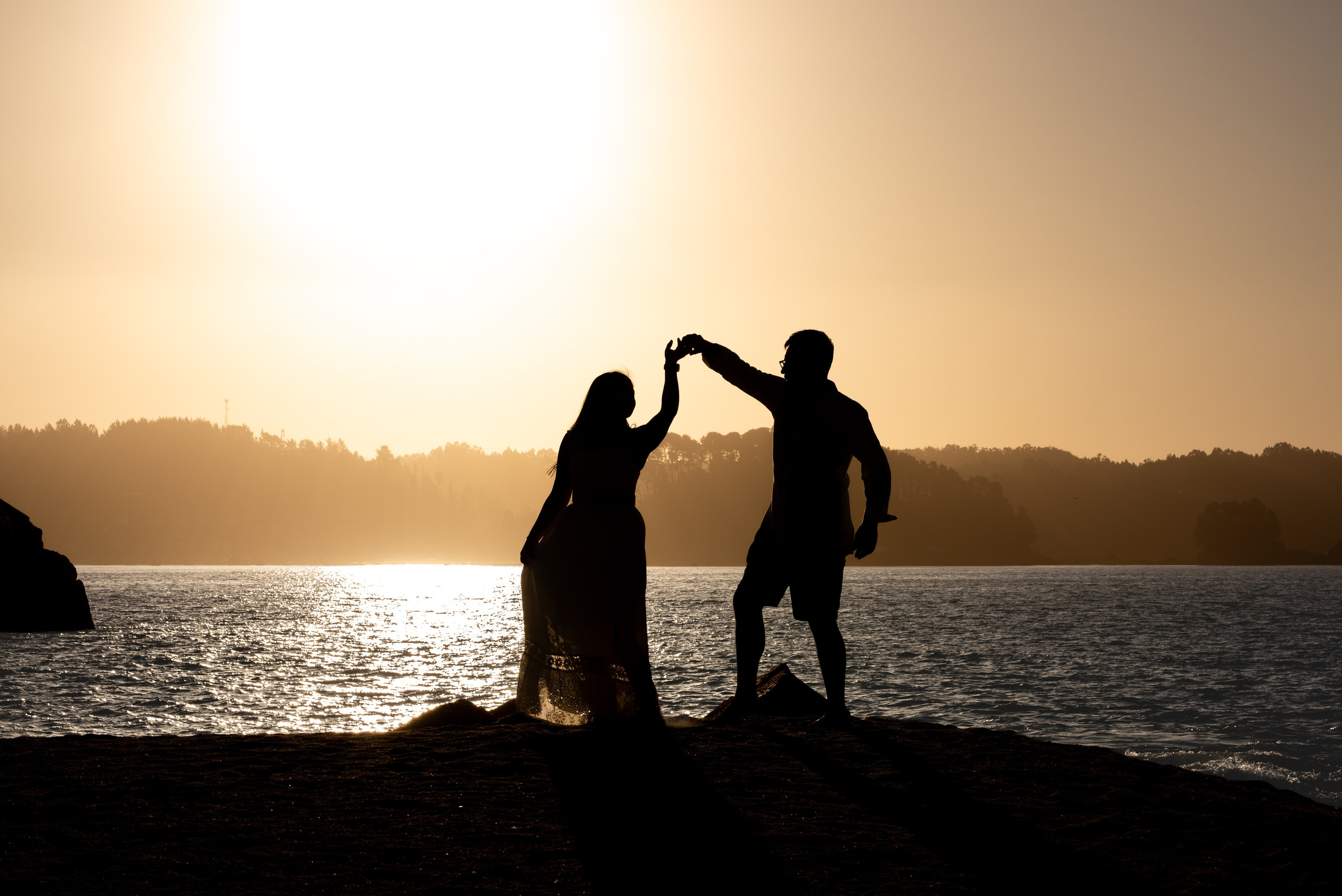 Mariela y Eduardo, Playa Pingueral - Diciembre 2025. Wedding photographer AyF Fotografías