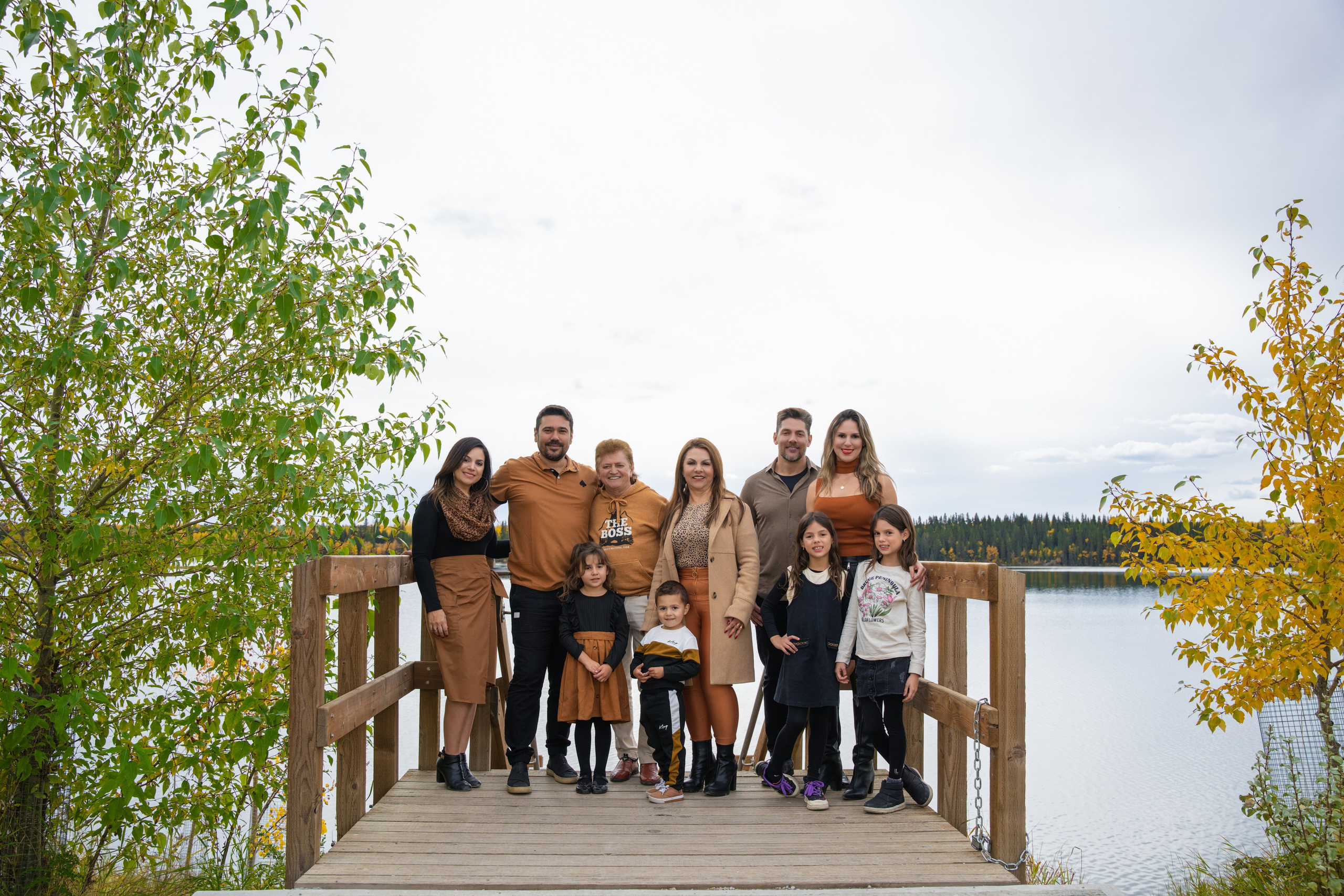 Ariana’s Family. Carlos Lima Photography — Photographer in Calgary
