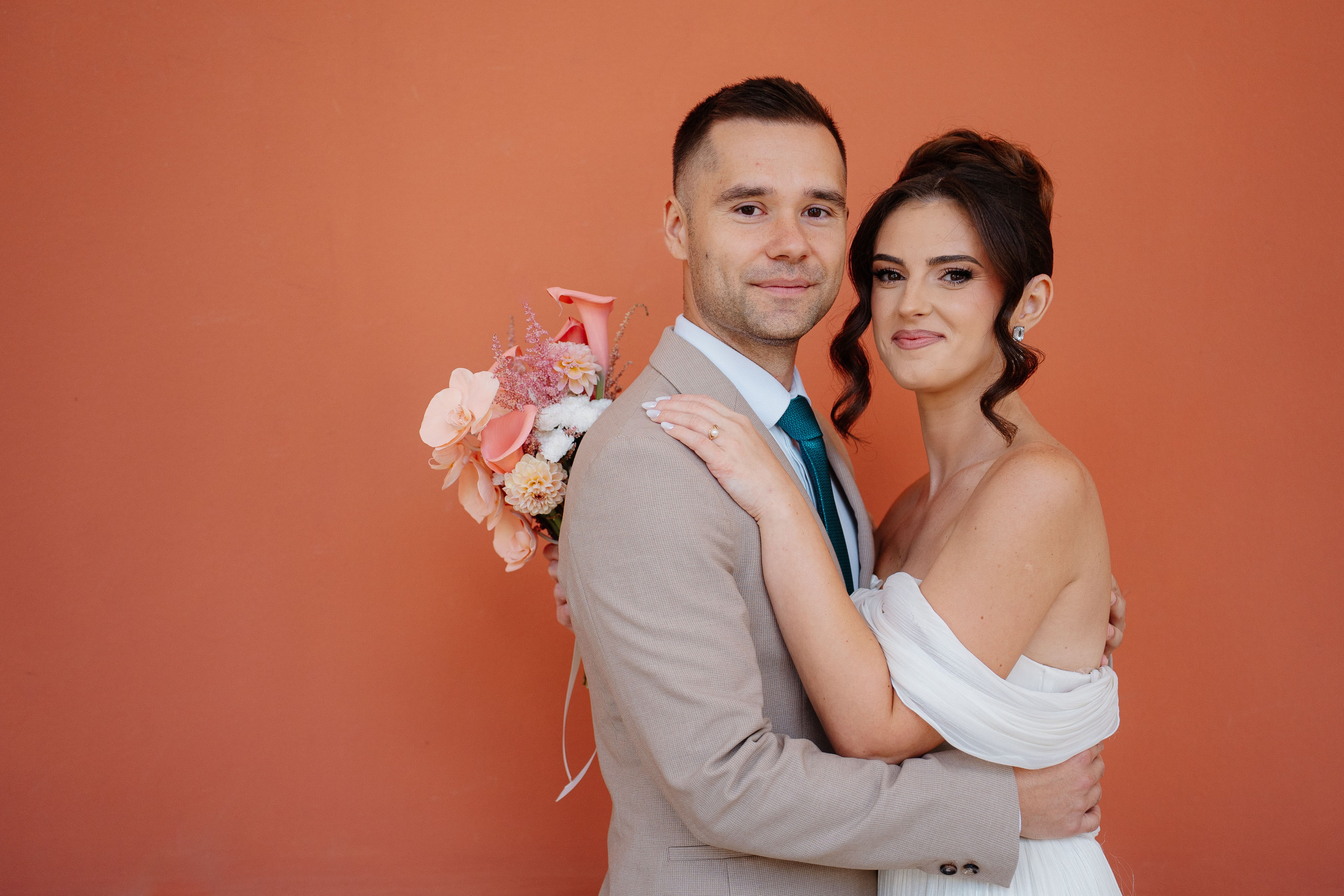 Andreea & Catalin. Www.paulcatalin.ro