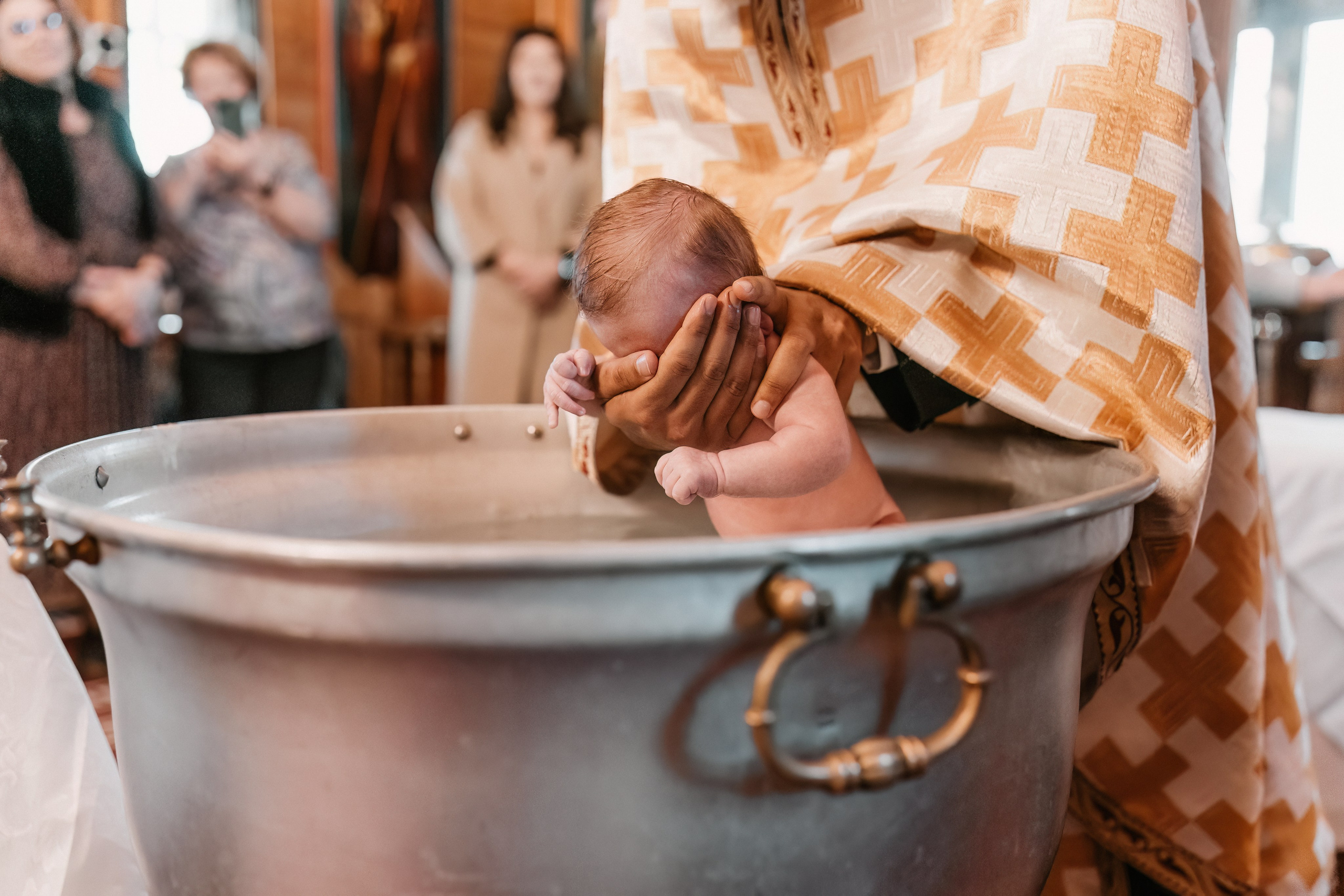 Vlad Alexandru. Dara Lens | The art of remembering