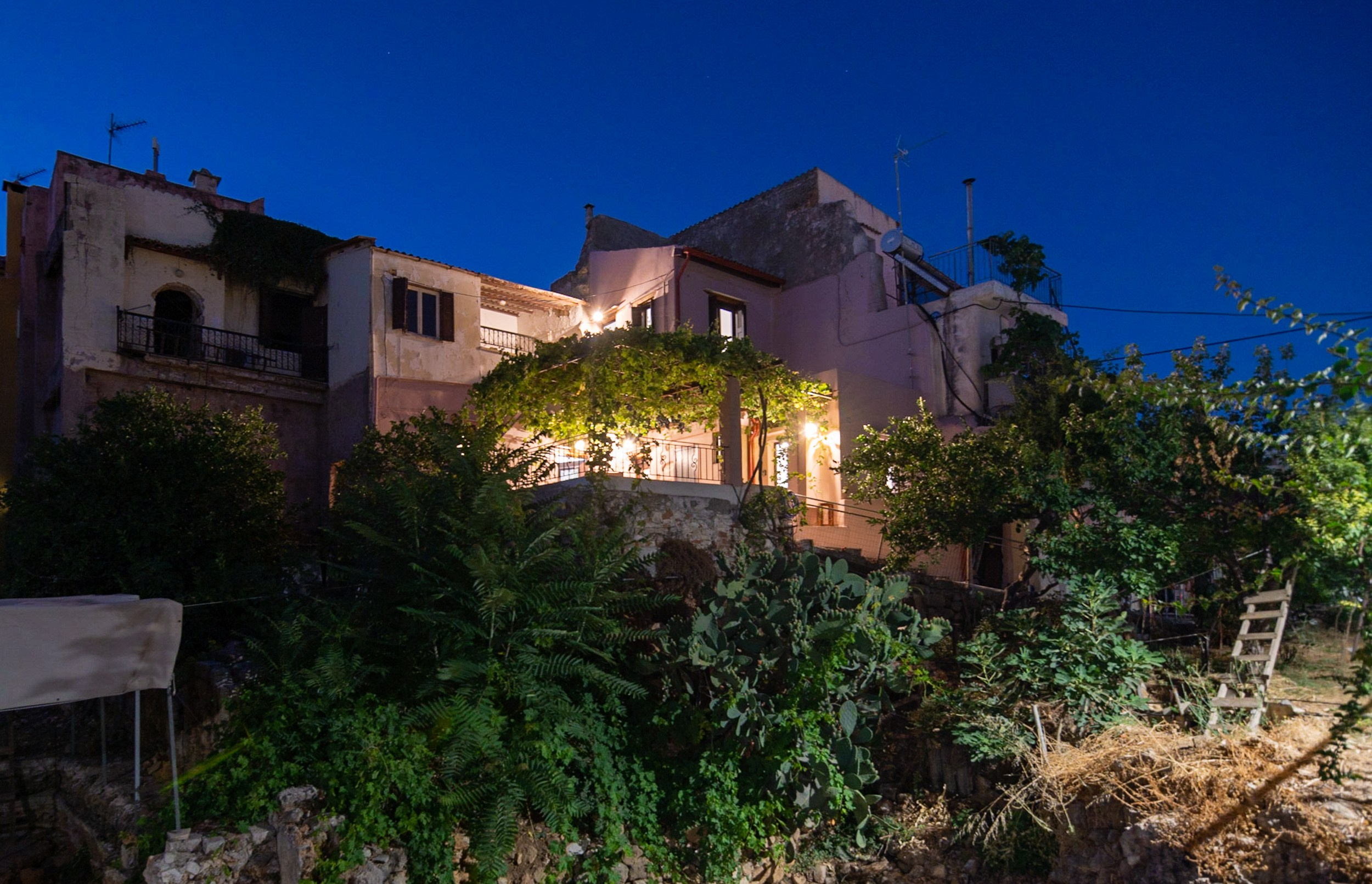 Martha's Delight Rooms. Photograper in Chania, Crete