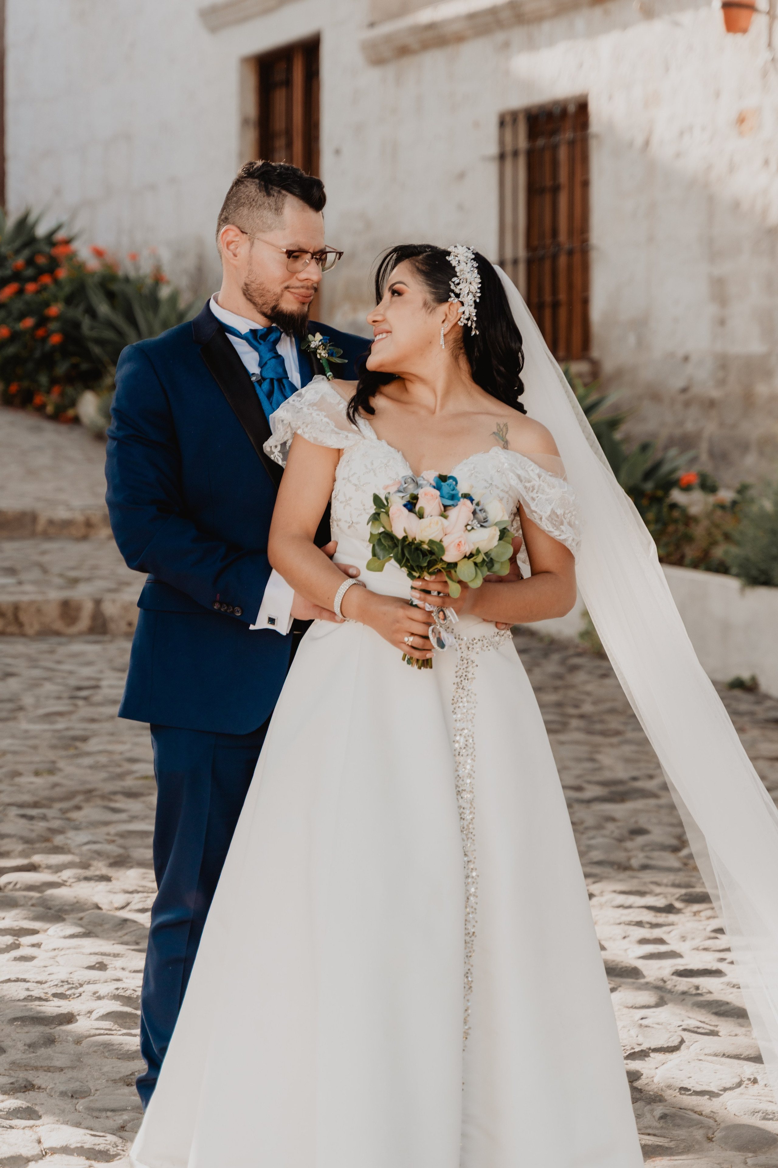 GABRIELA + JORGE | BODA CIVIL RELIGIOSA. Studio KVTA | Fotografía y Video de Bodas en Arequipa