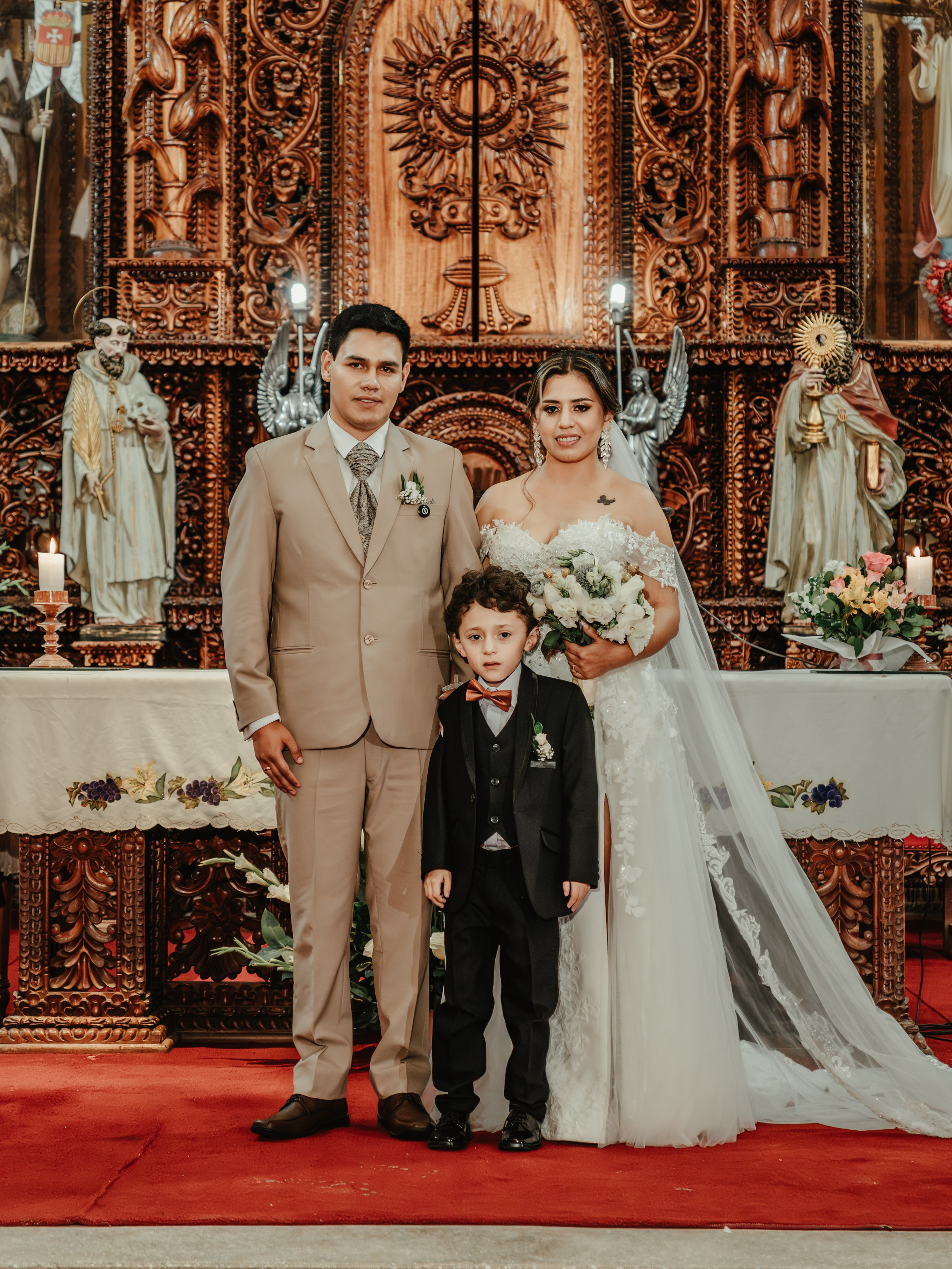 CARLA Y MARIO BODA RELIGIOSA. Studio KVTA | Fotografía y Video de Bodas en Arequipa