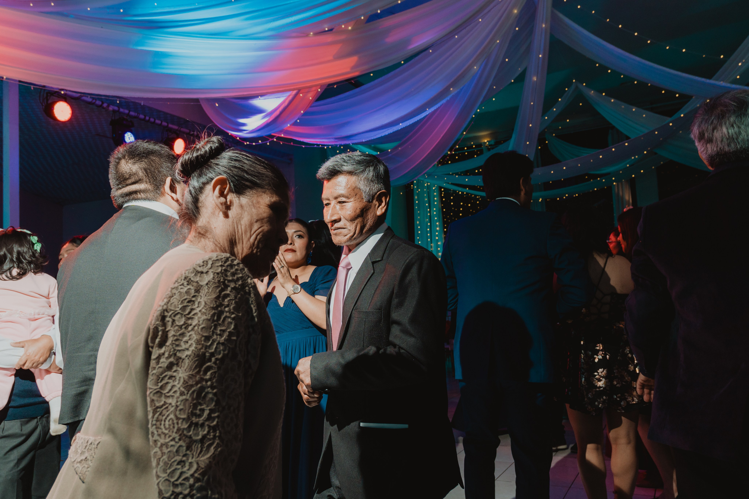 STEISY + EMMANUEL | BODA RELIGIOSA. Studio KVTA | Fotografía y Video de Bodas en Arequipa
