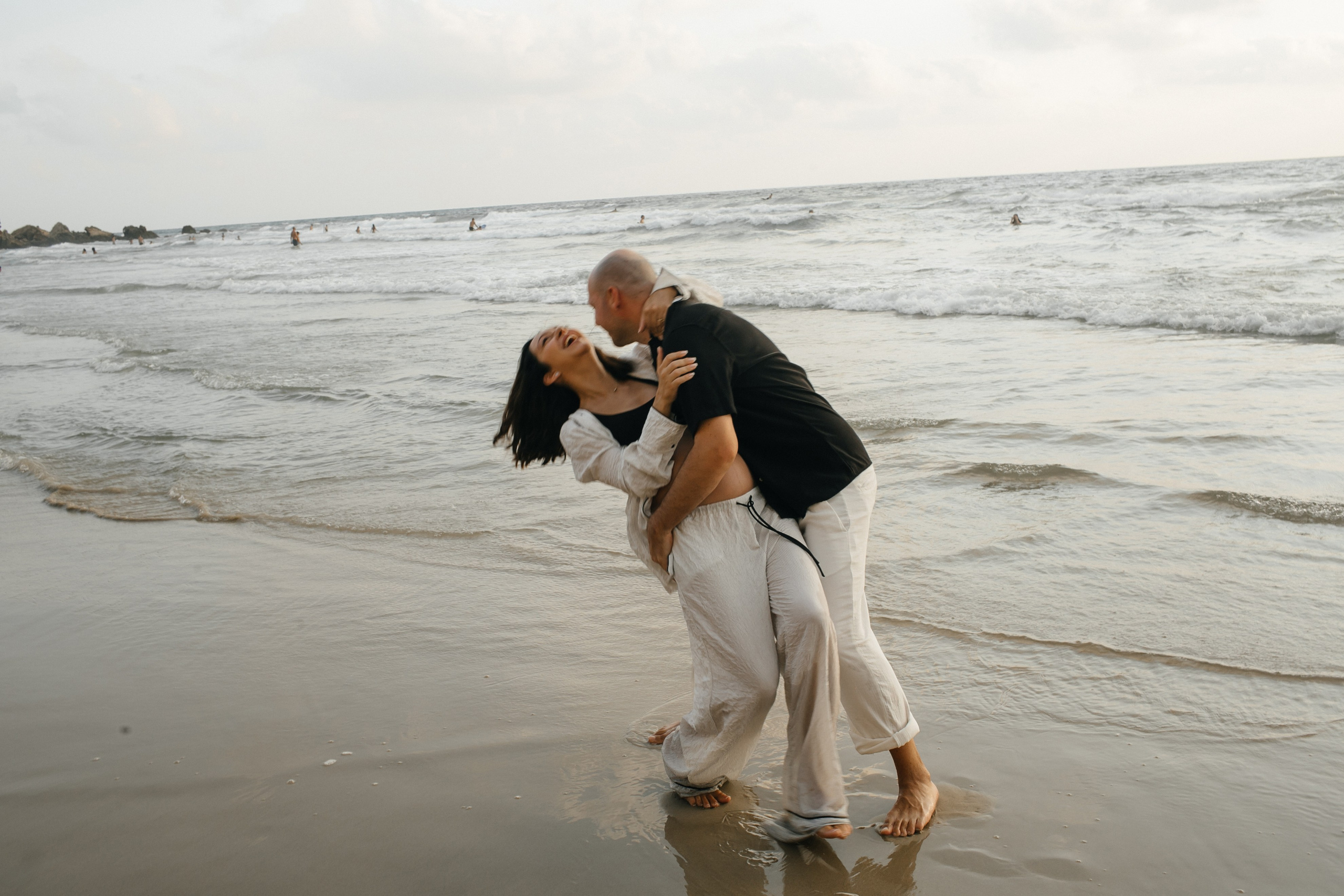 Katya & Fil Givat Olga. Family photographer in Israel