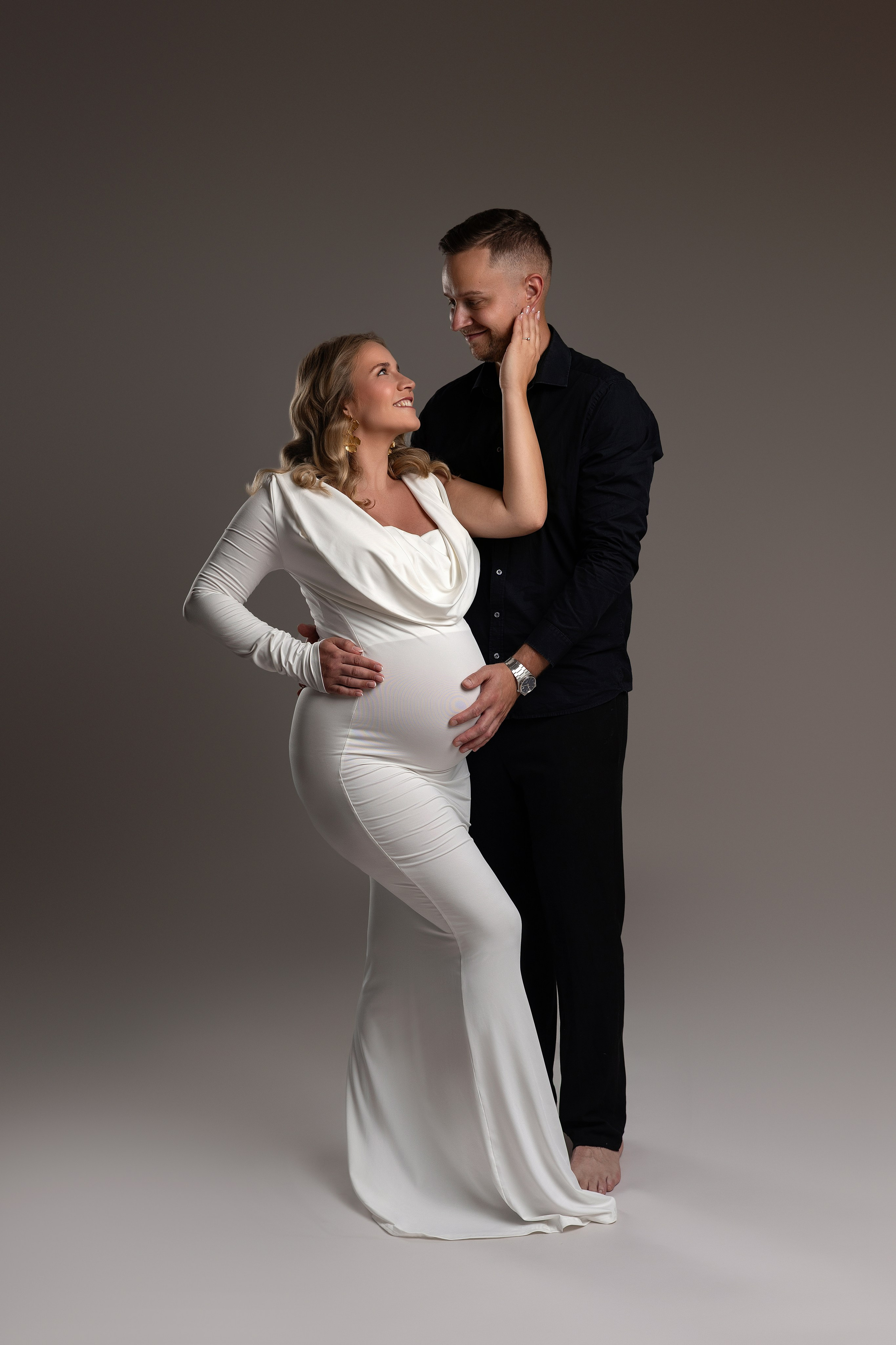 Babybauch. Neugeborene- Schwangerschaft- und Kinder Fotografin in Lehre