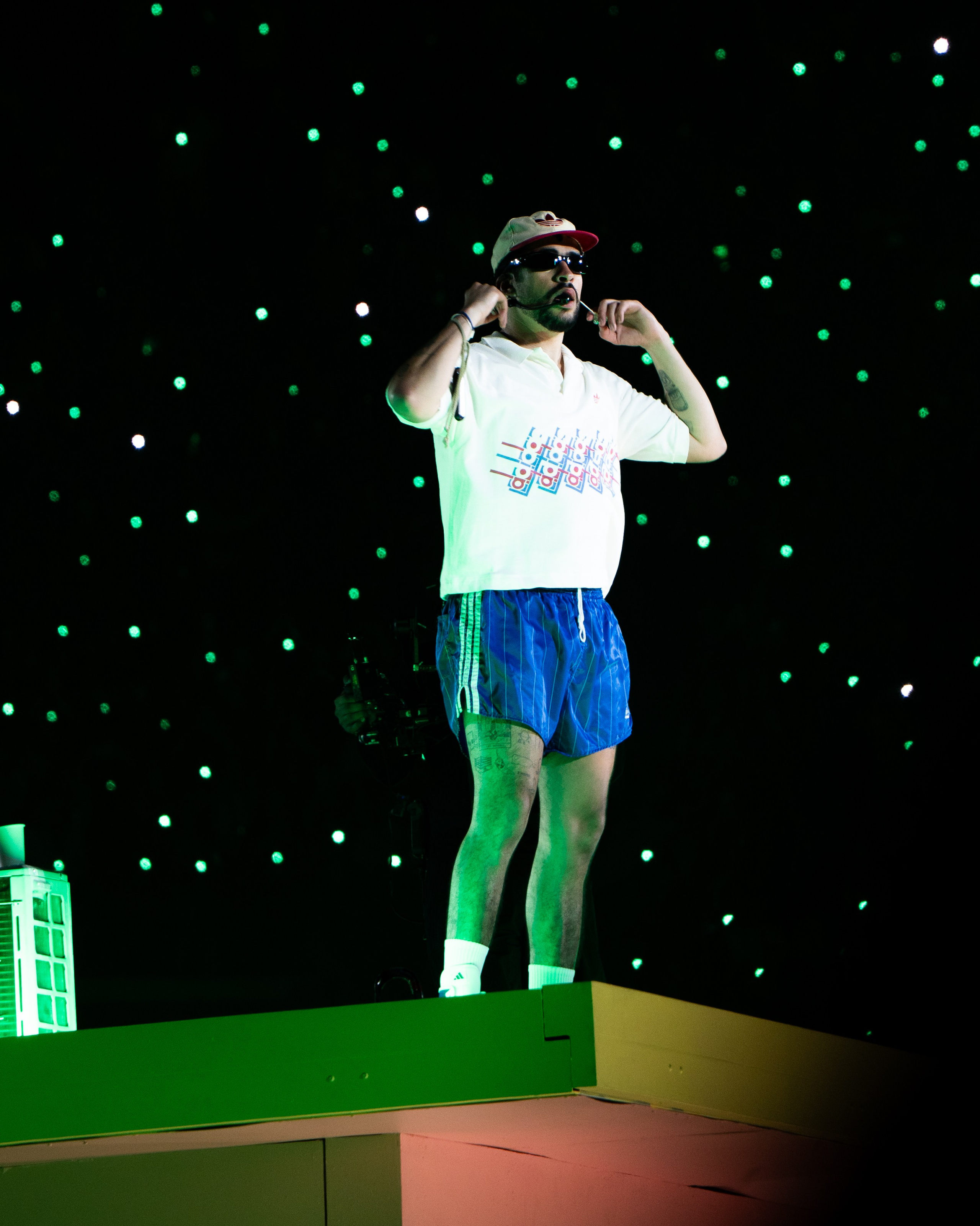 BADBUNNY DtMf. DEYA BELTRAN Maquilladora, fotógrafa y vídeos