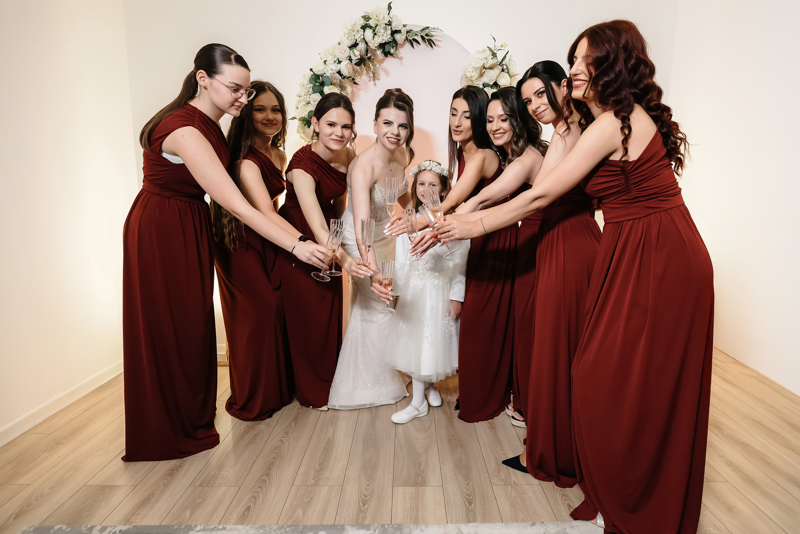 Roxana & Adrian. Romeo Dimache — Wedding photographer in Romania