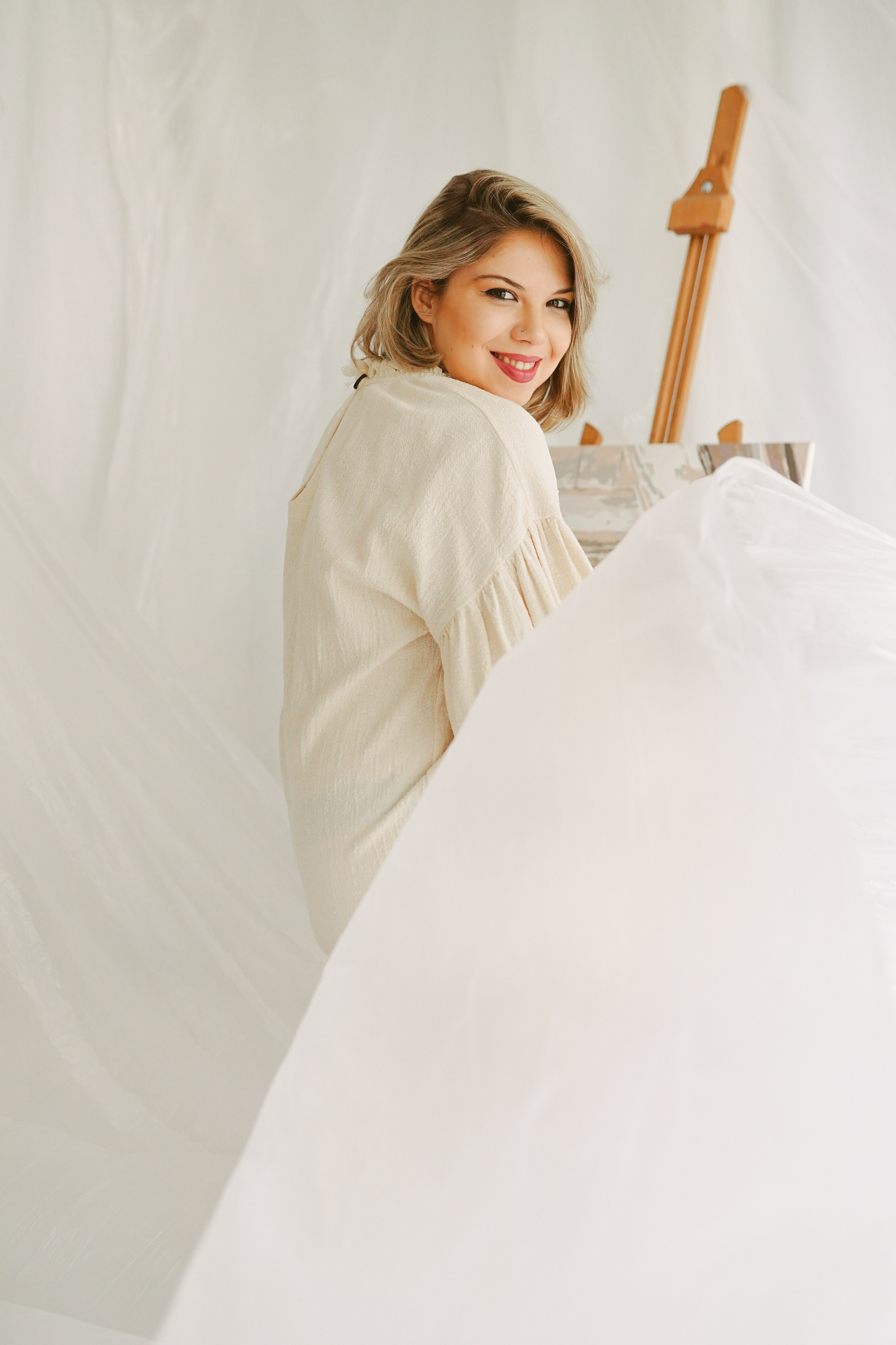 Fotografie de Portret Brașov | Artist Mădălina Beda. Madalina Beda- Artist vizual, fotograf, doula la nastere, consultant babywearing Brasov si in toata tara