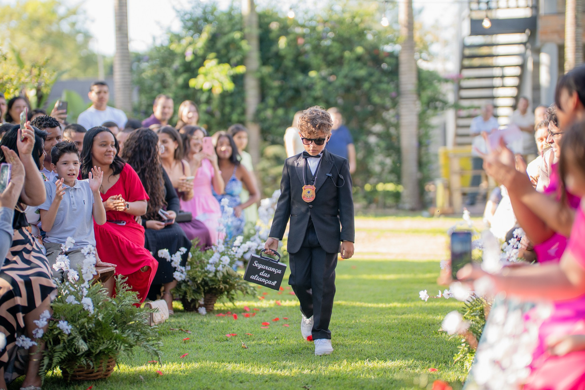 Larissa & Vinicius — Espaço Faveral / Aararaquara. Robson Colaço