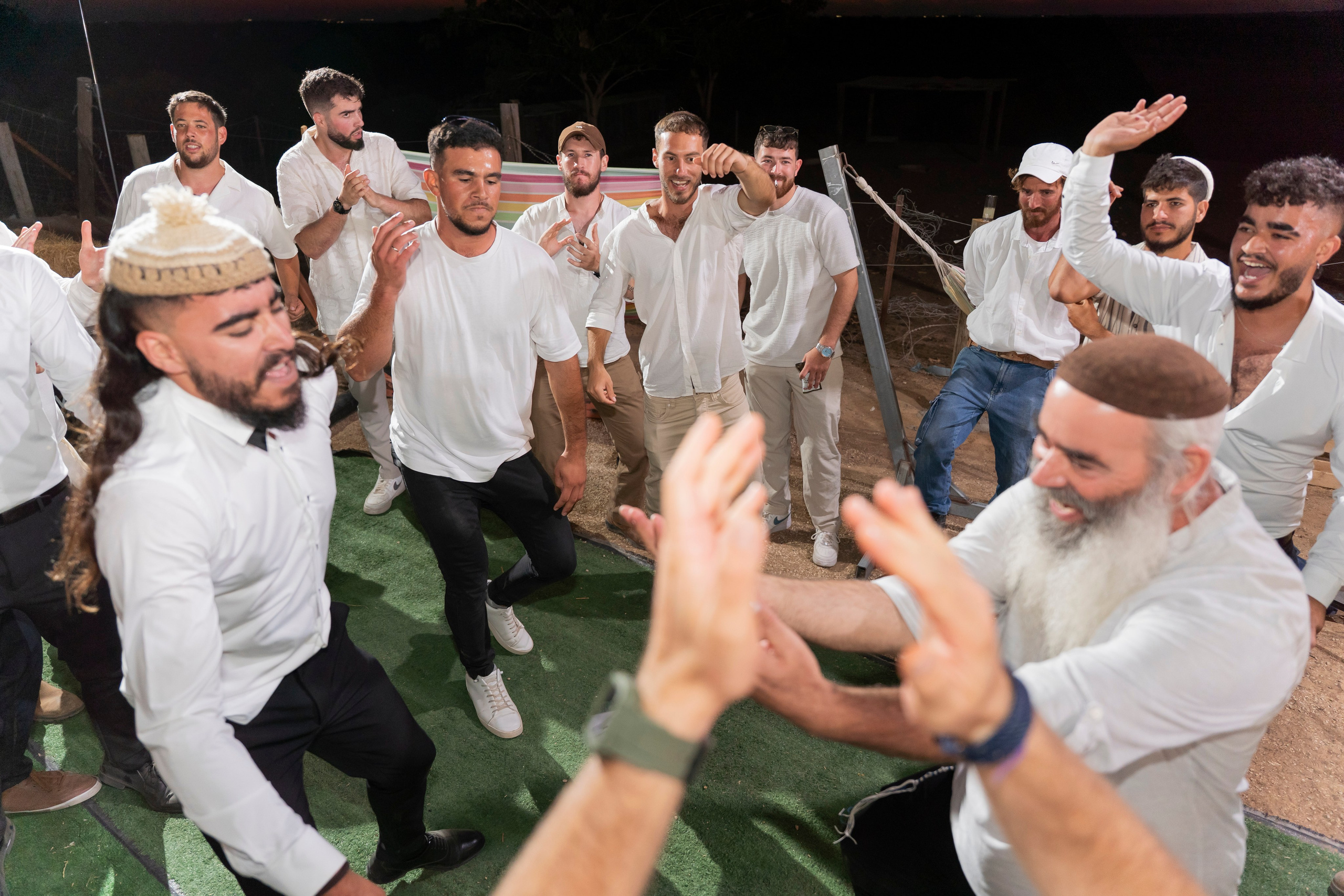 אביה ואחיה. יוסף מזרחי צילום חתונה, ברית וזוגיות. צלם מקצועי שאוהב להוציא אתכם הכי יפים ברגעים הכי מרגשים