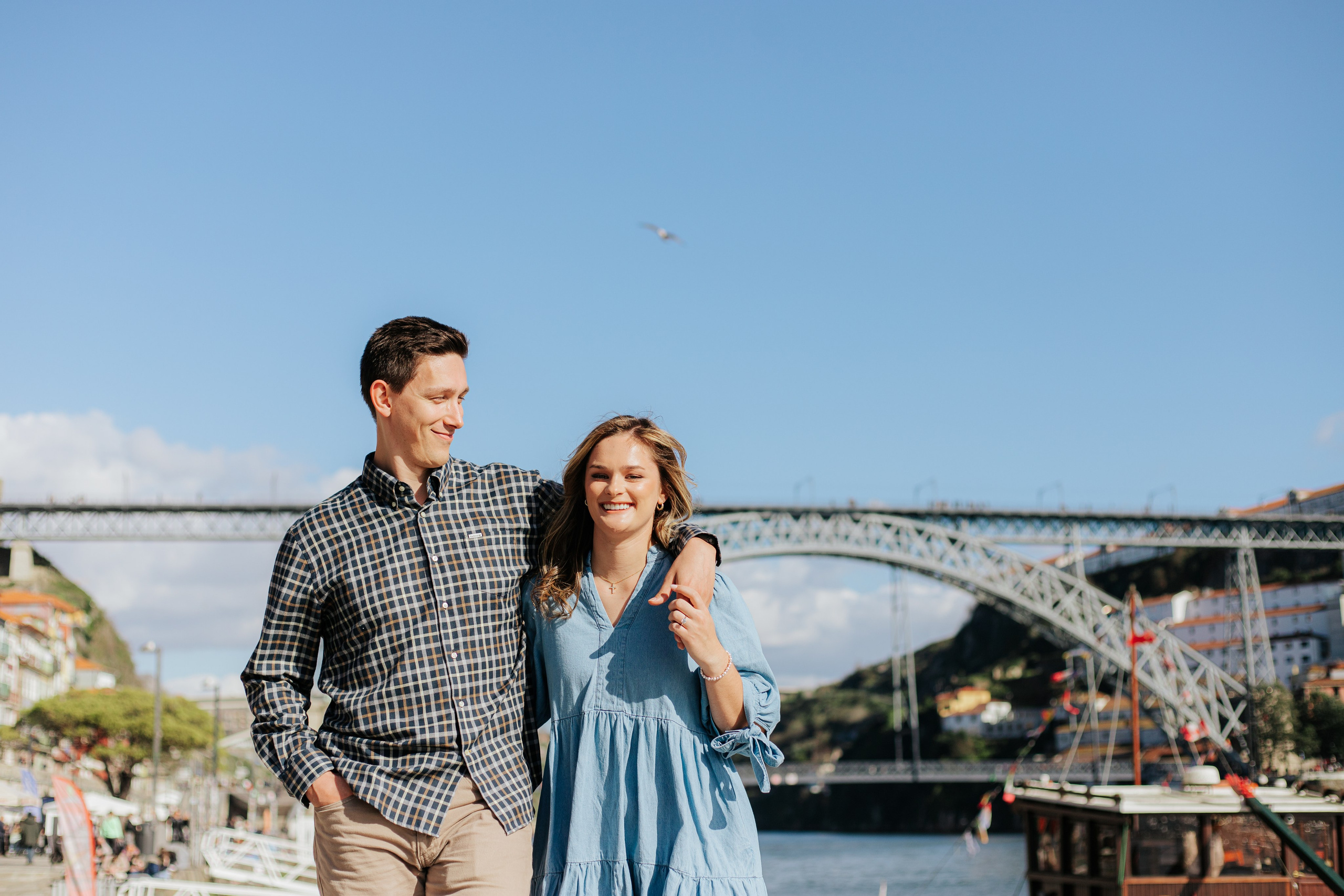 Jamie Gregg. Davi Valente