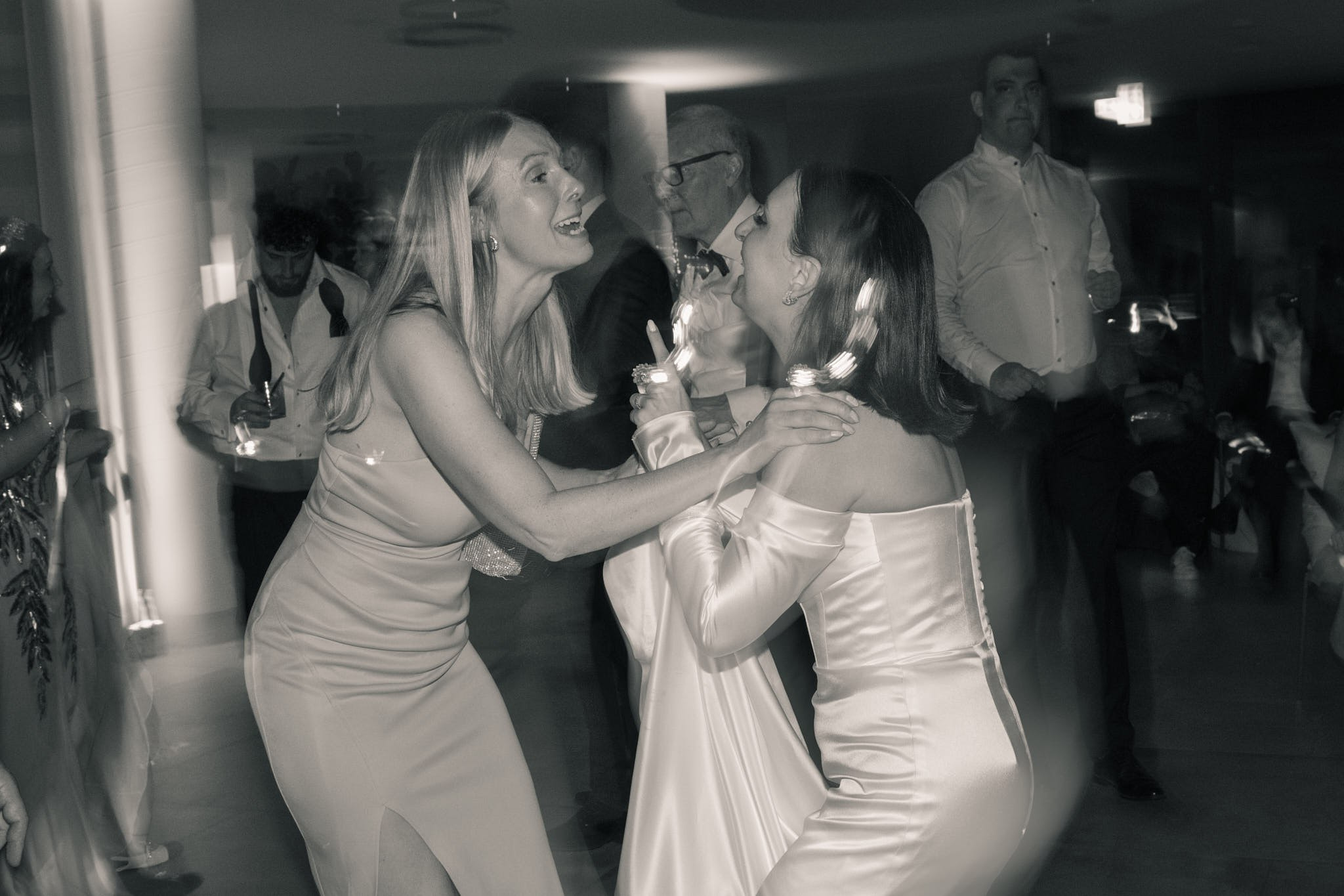 Roxie & Richard Wedding. Fotografo matrimonio Lago di Como Ferrari Media Production