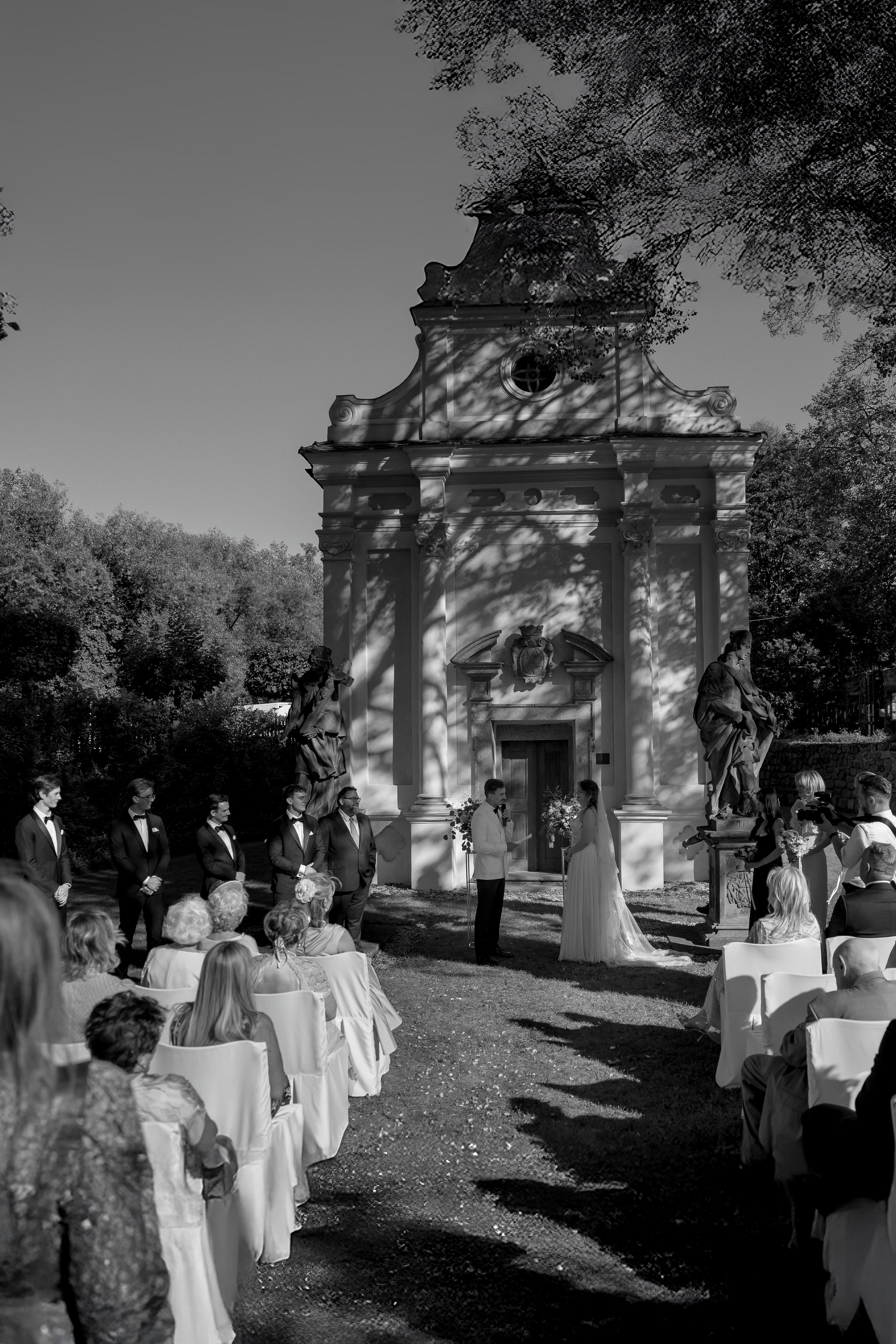 Elegance and Emotion: Shanna and Bartosz’s Wedding at Radic Castle. Raw Studio: Capturing Elegant weddings accross Europe