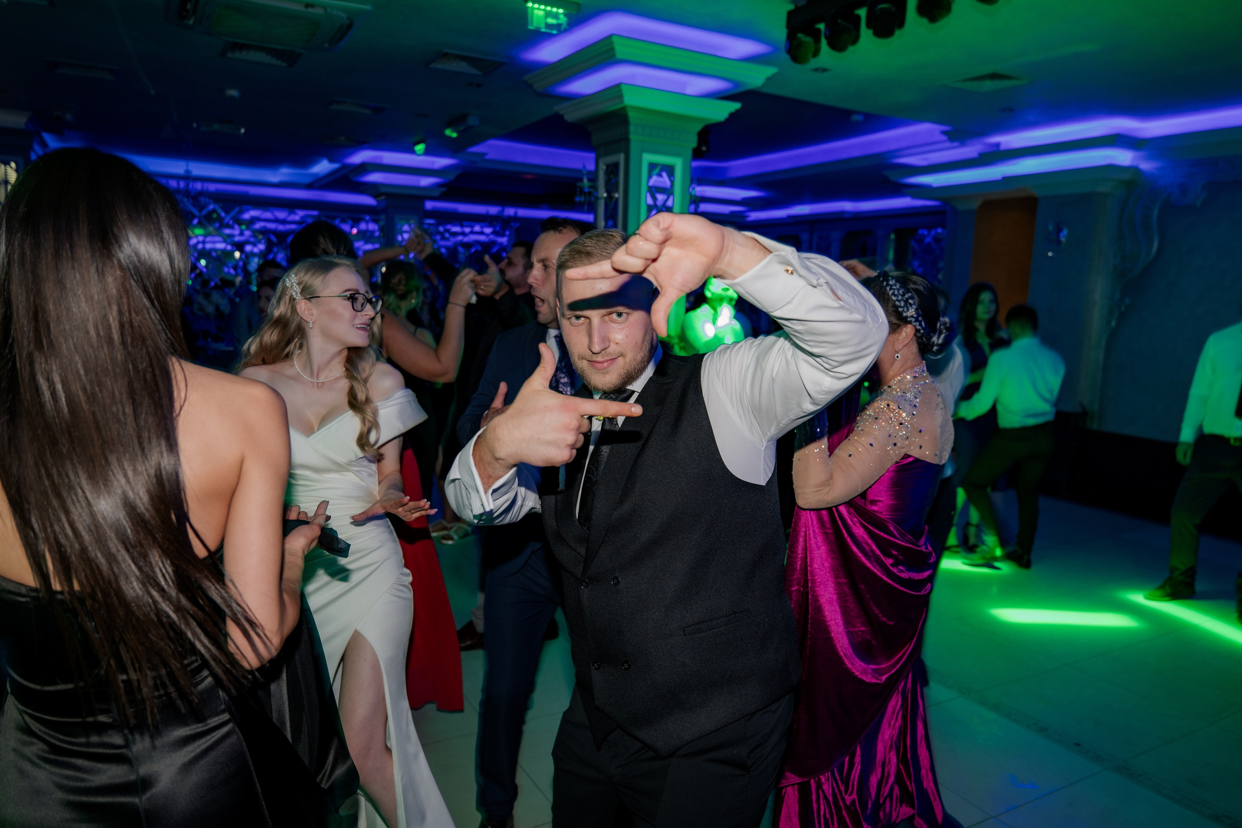 Ana-Maria & Raul. Dragosbaciuartphotographer