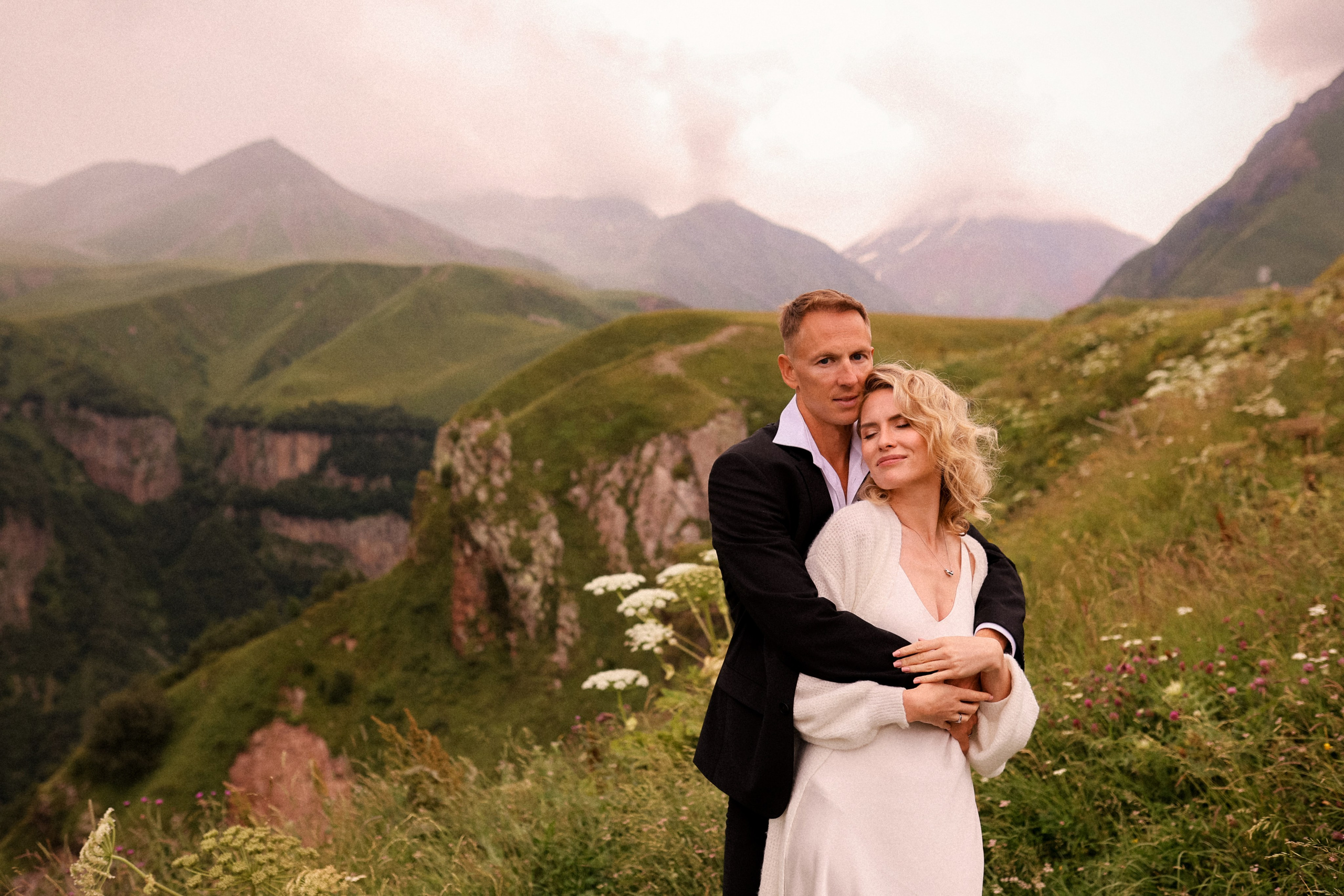 Wedding in the mountains. Свадебный, семейный и детский фотограф в Беларуси и за ее пределами