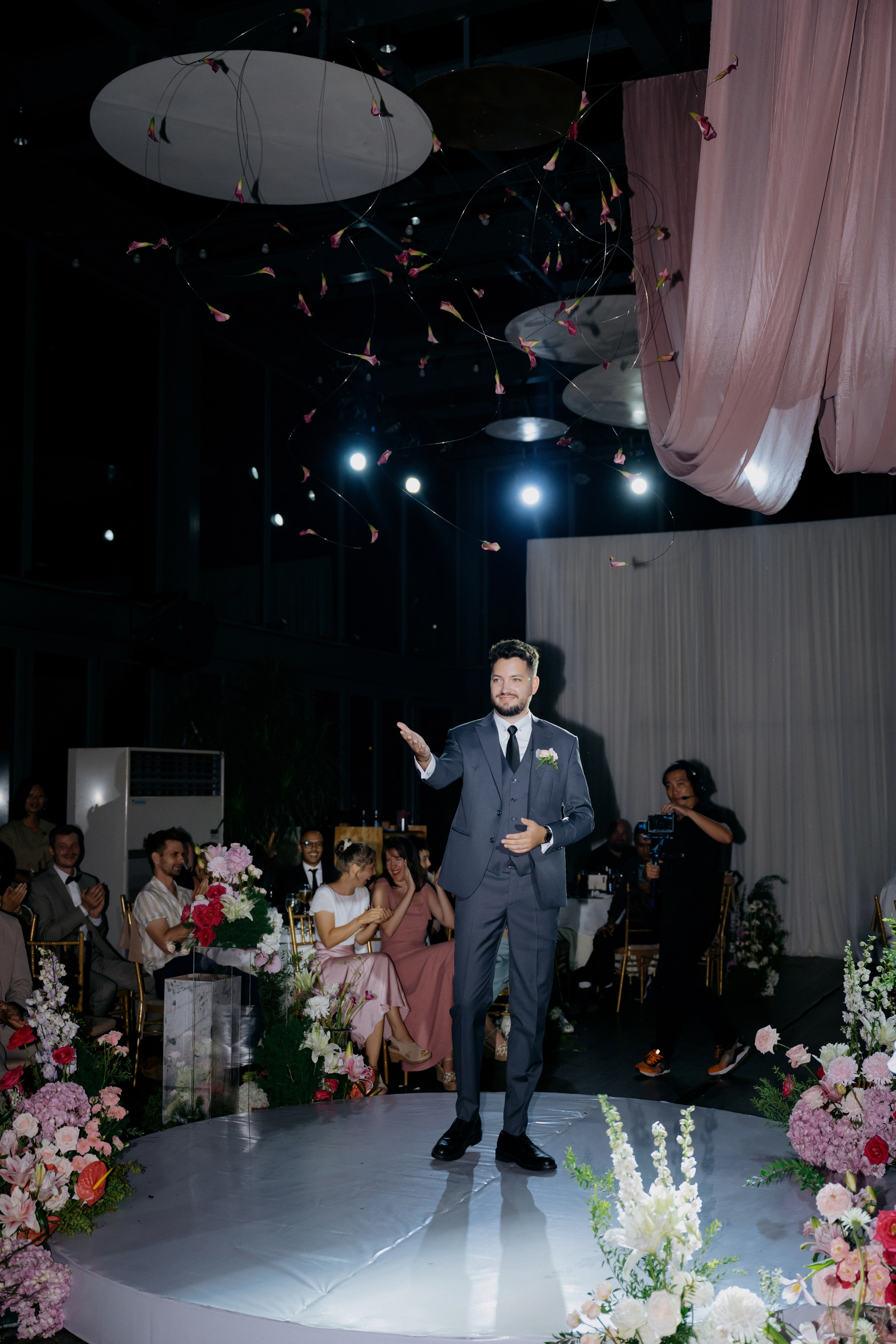 D & K / Wedding Journalism. Nhiếp ảnh gia đám cưới hàng đầu tại Thành Phố Hồ Chí Minh