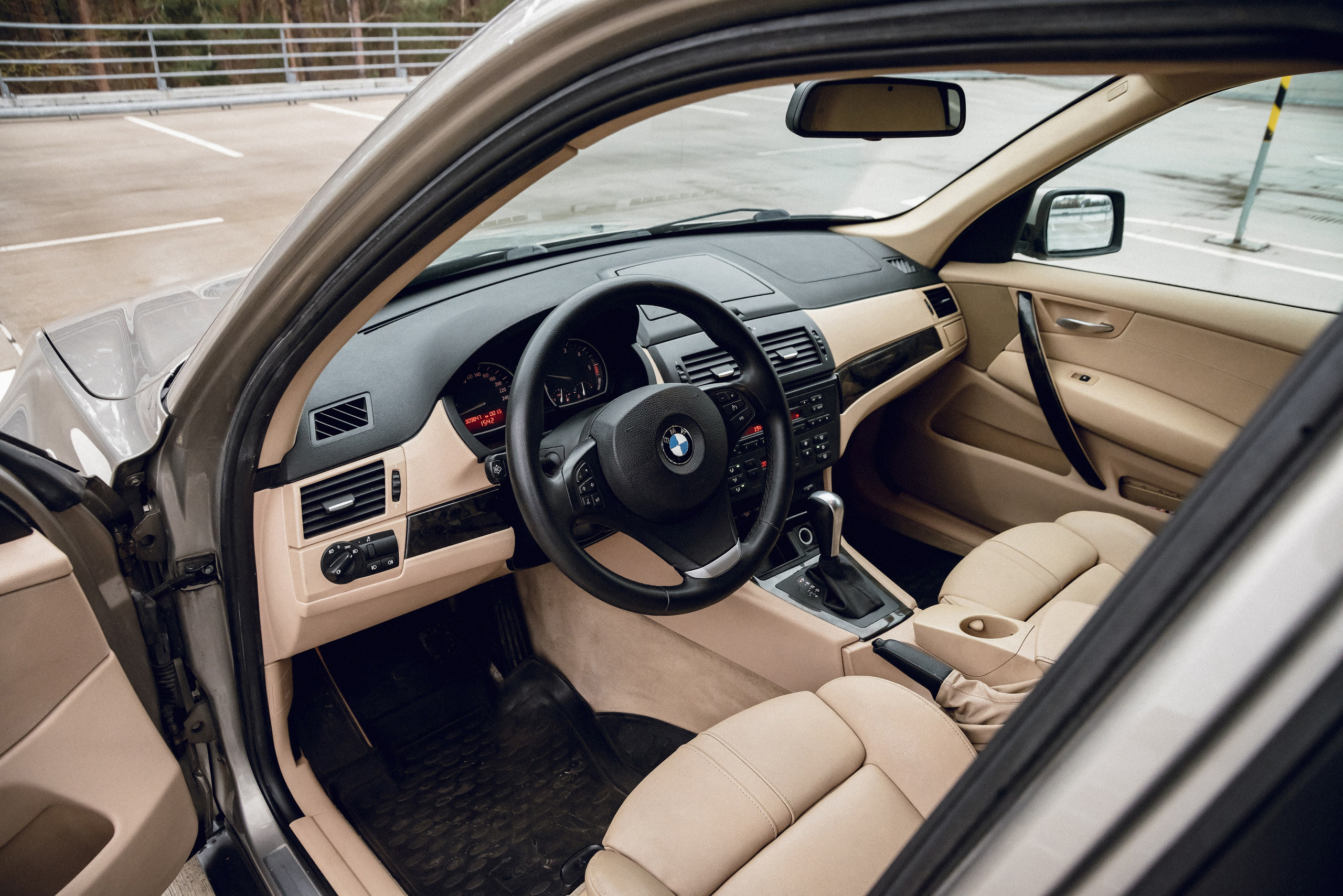 BMW X3. Фотограф в Риге. Семейные, индивидуальные и рекламные фотосессии