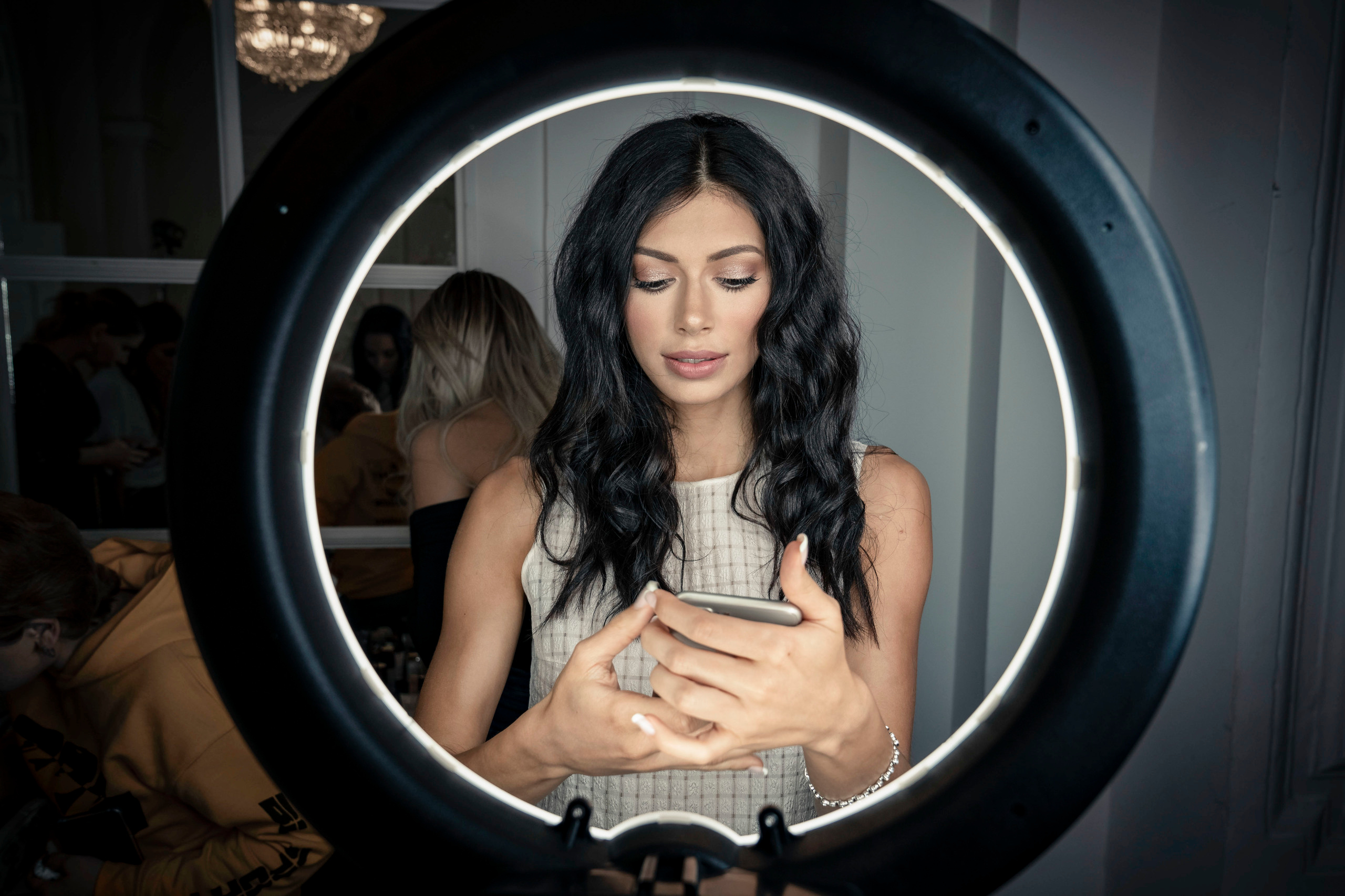 MUA ARTIST (Beauty Day Photoshooting)