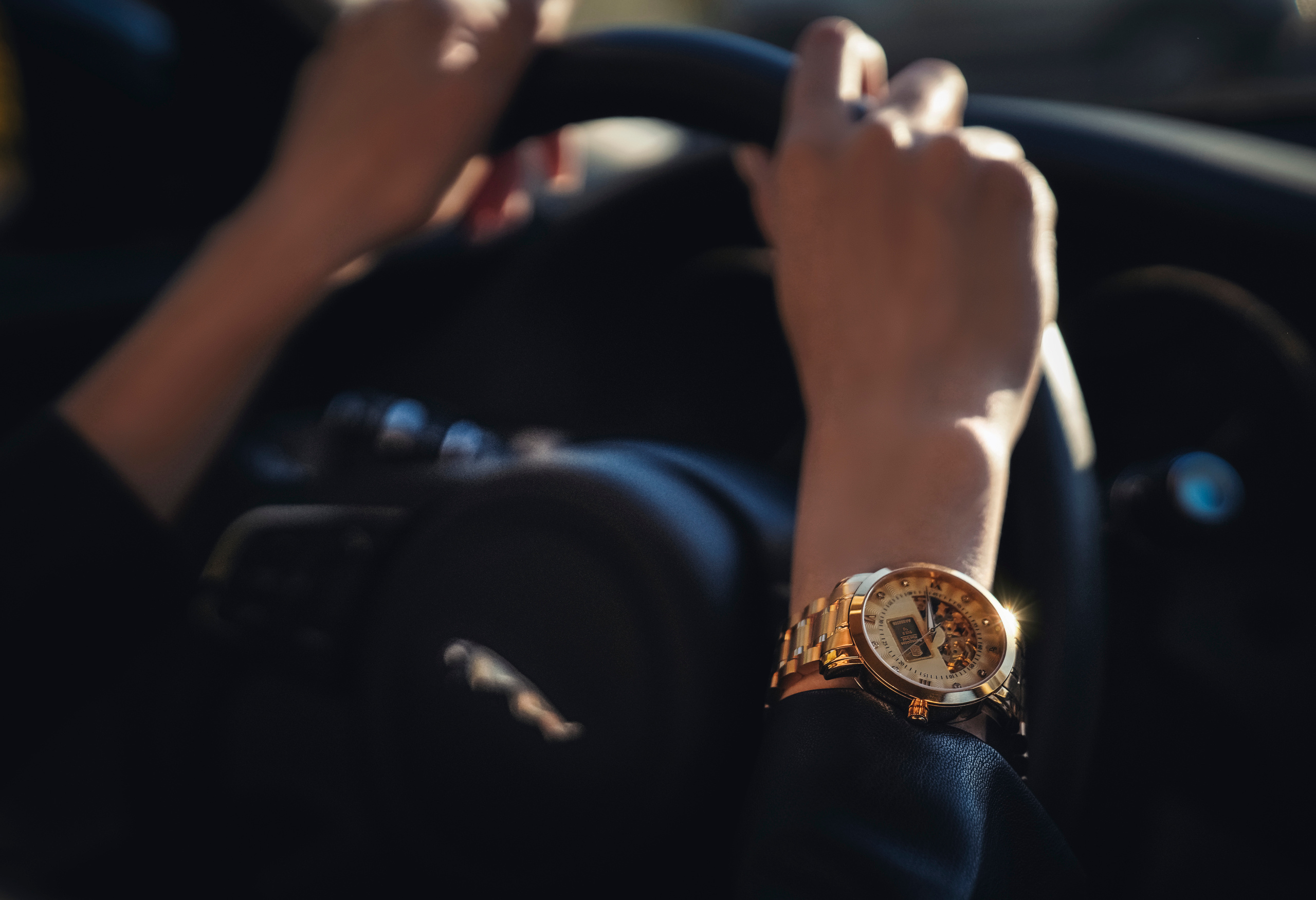 Branded pictures for Unigold