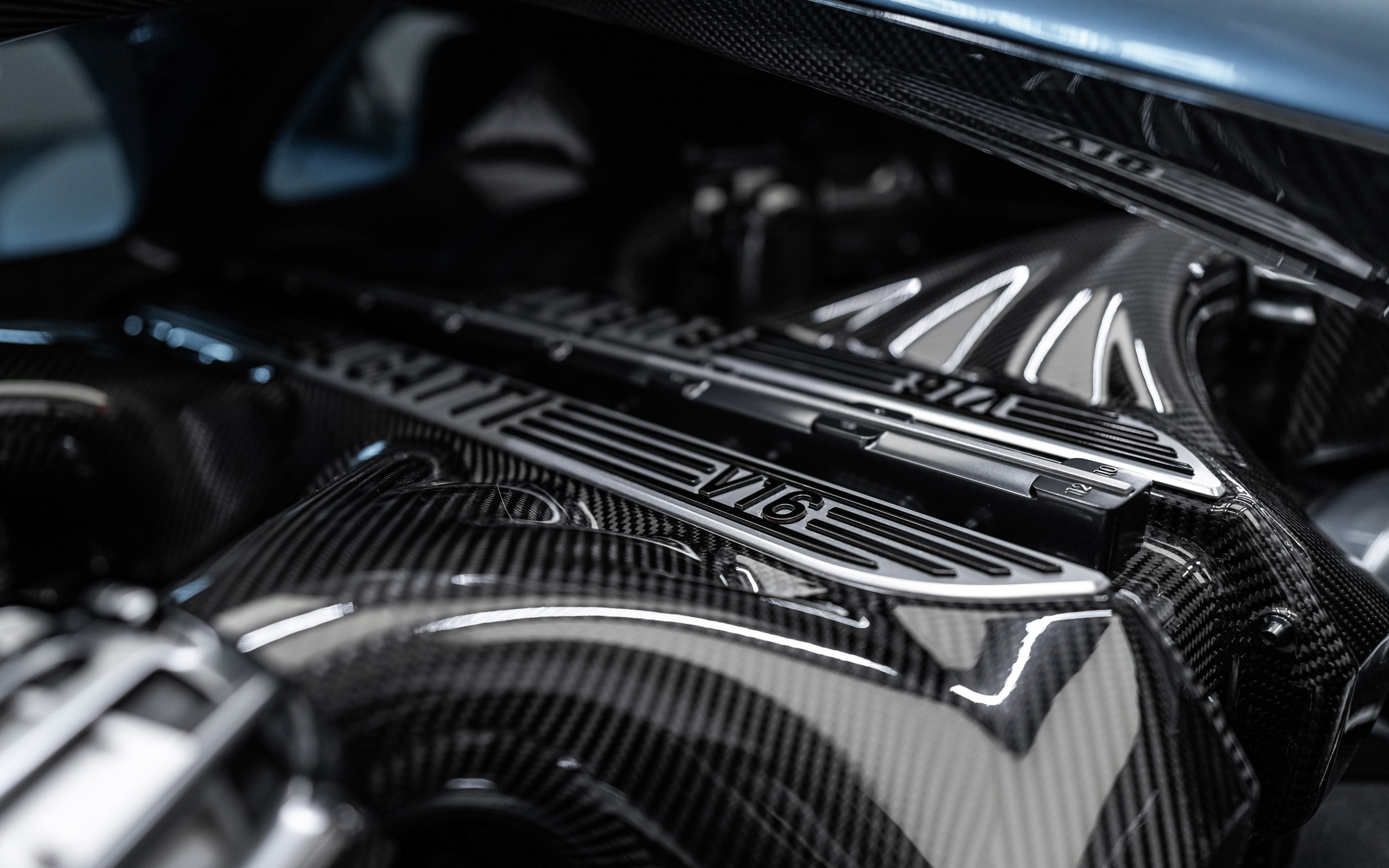 BUGATTI. WORLDWIDE COMMERCIAL AUTOMOTIVE PHOTOGRAPHER