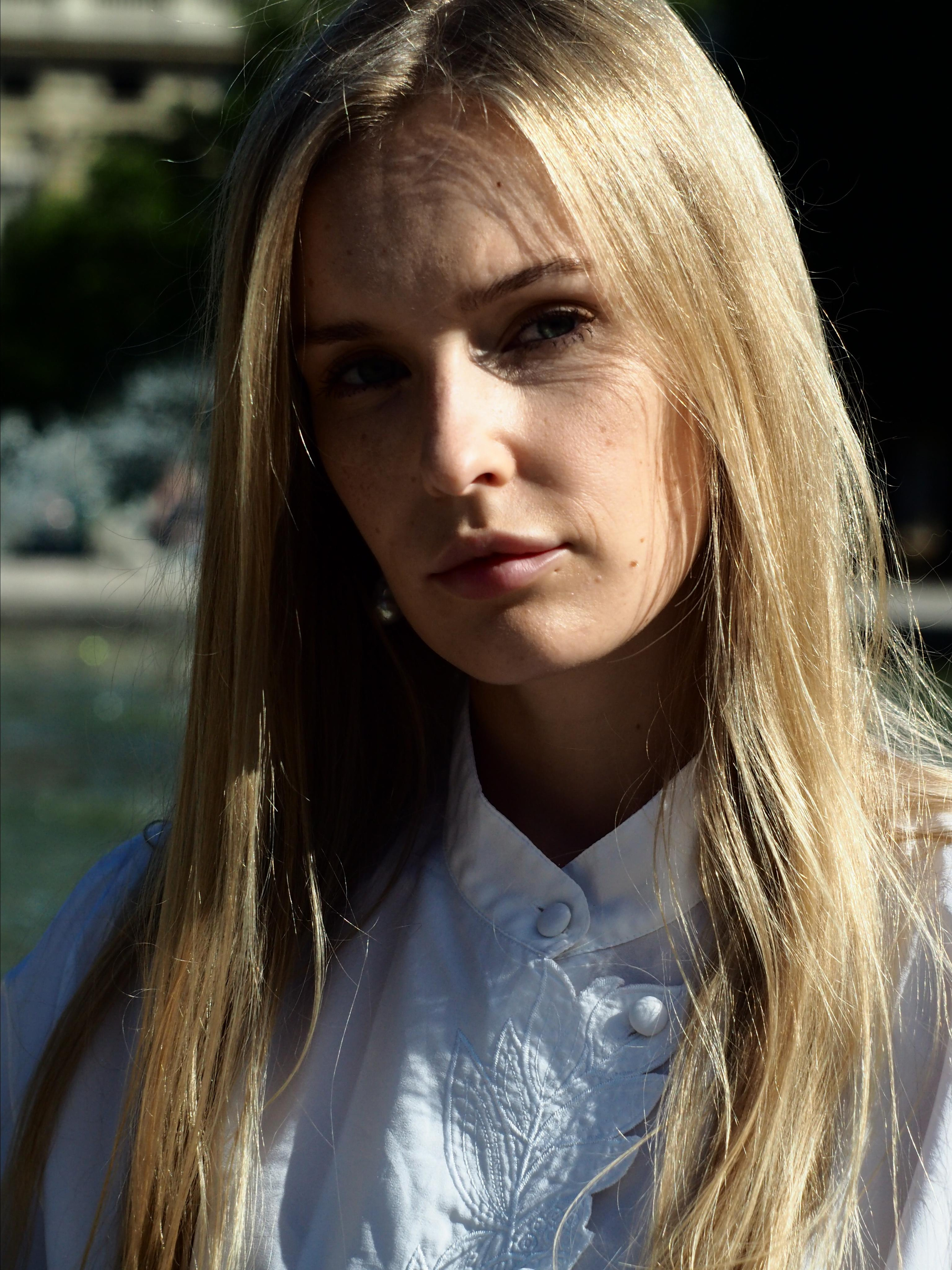 Photos and freeze frames. Vidéo à Paris