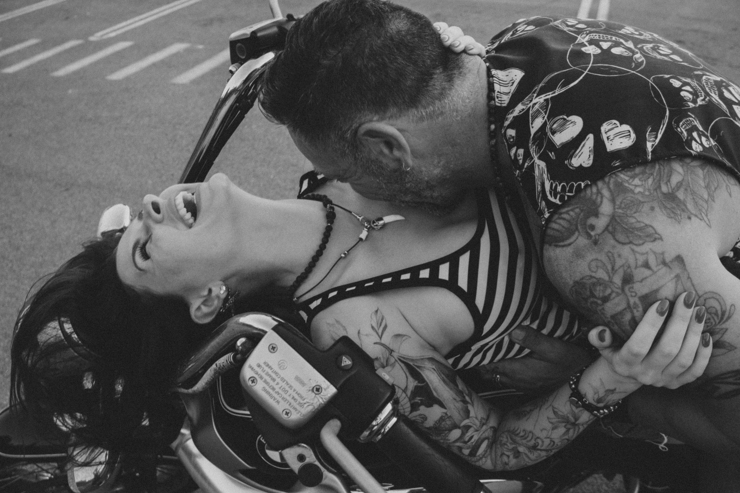 Фотосессия пары на мотоцикле. Профессиональная фотосъемка в Калафелле — Елена Медведева