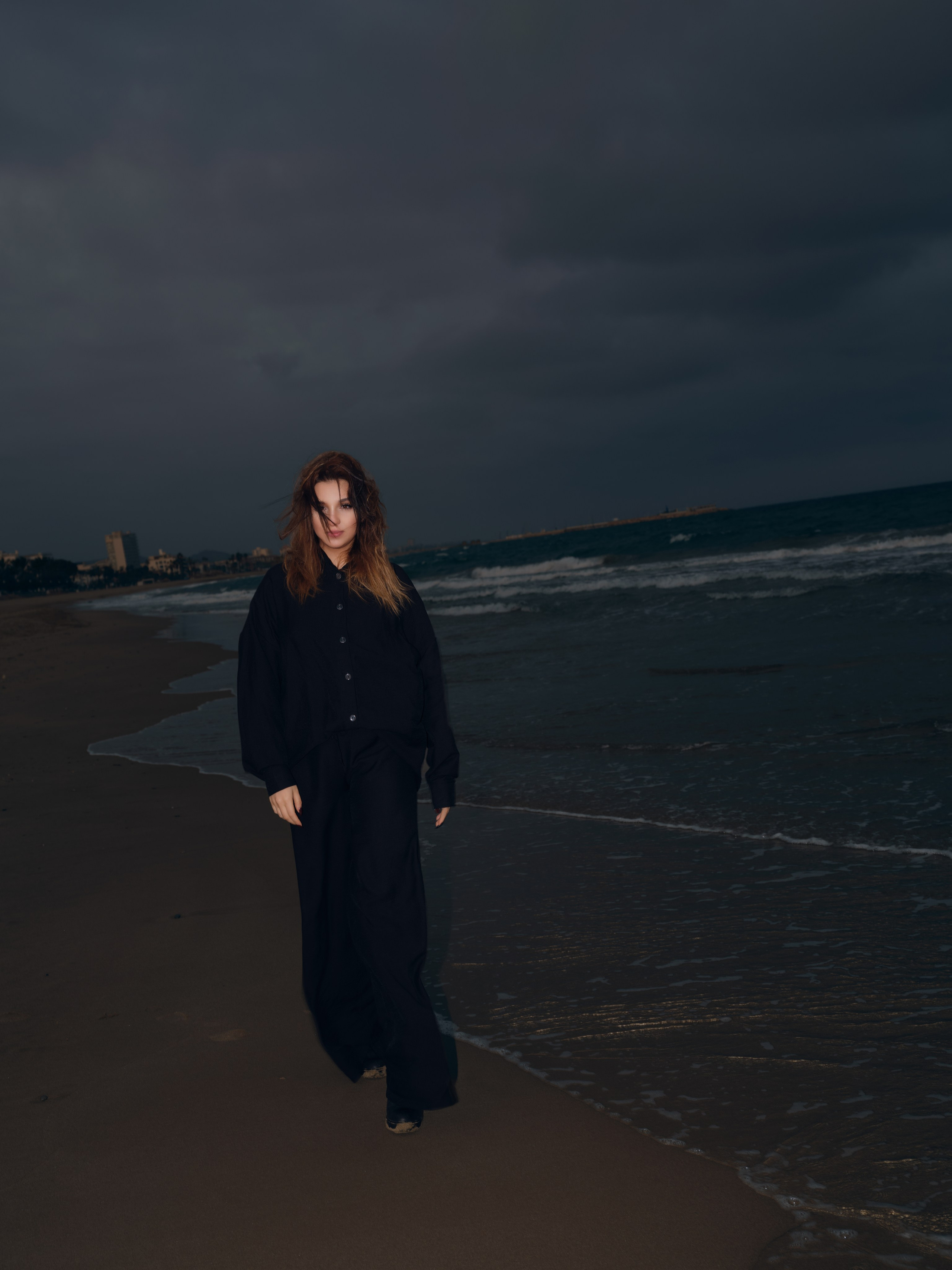 Outdoor Editorial Session. Ekaterina Mitsen. Portrait photographer based is Spain