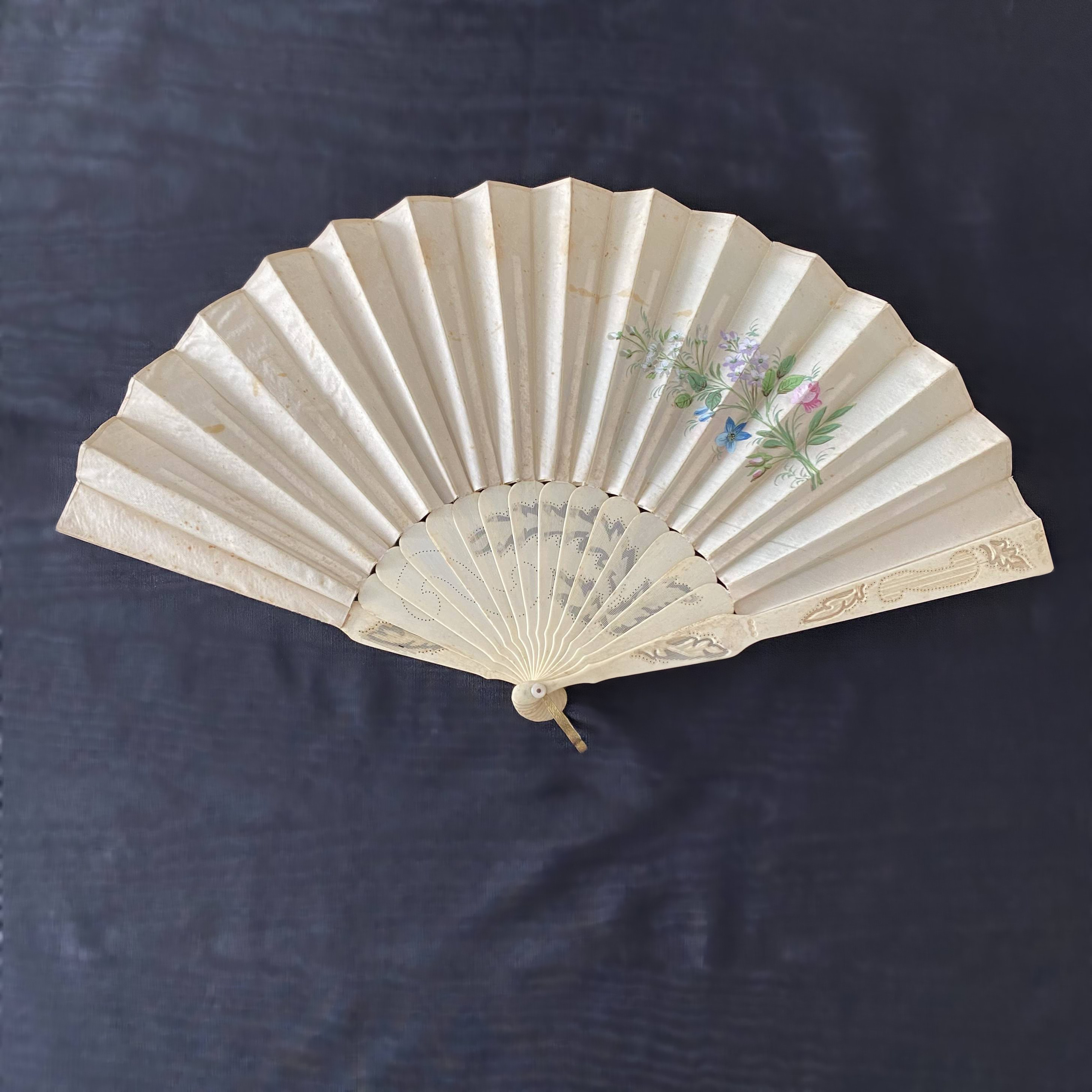 Fanholland. Современнные и актикварные украшения в Барселоне, Москве и Санкт-Петербурге