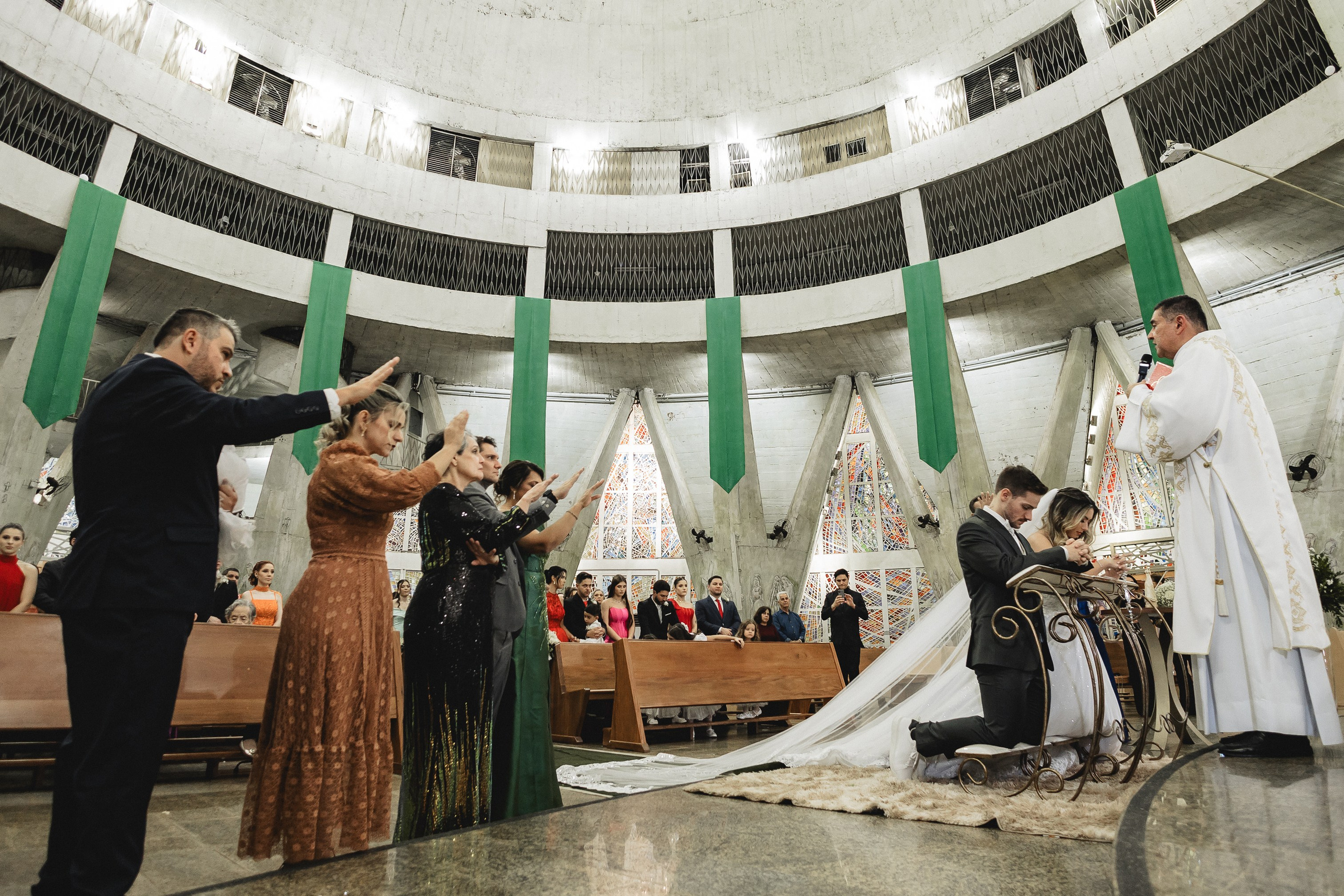 Heloisa e Andre casamento na catedral de maringa. Fotografo de casamento I Claudinei Moura