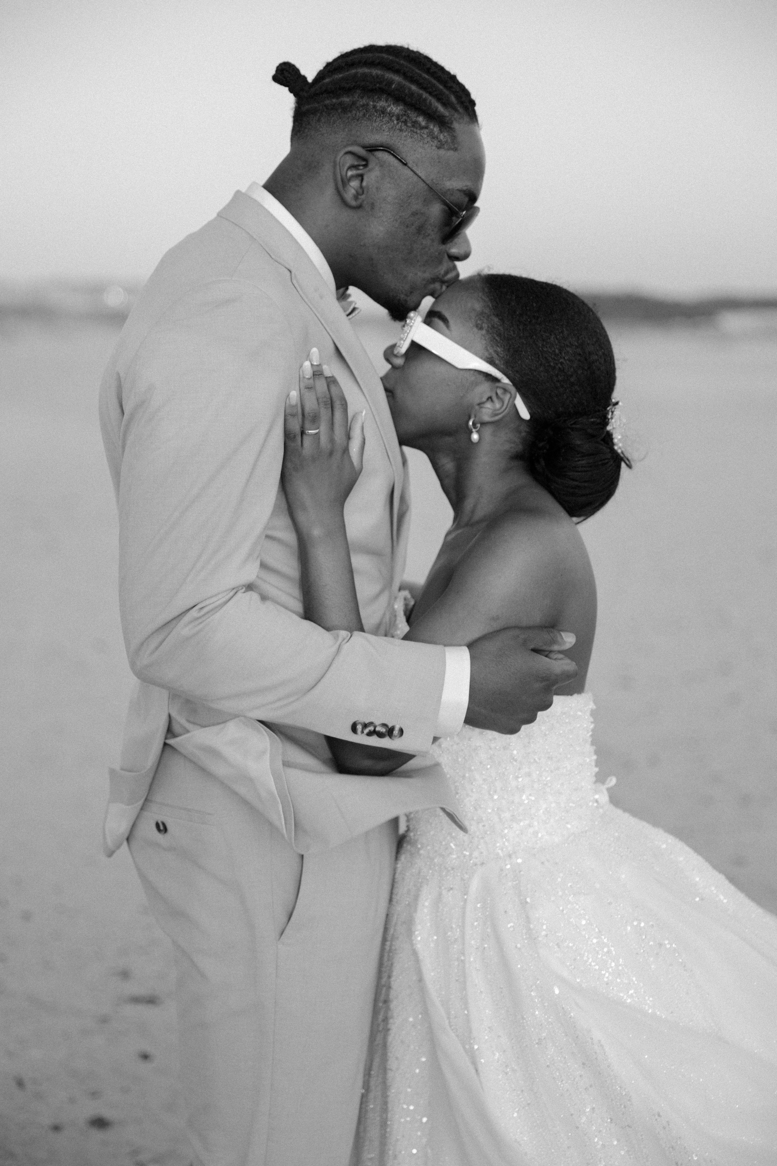 Kuselia & Kaleb. Fazemos o seu casamento ser lembrado por gerações