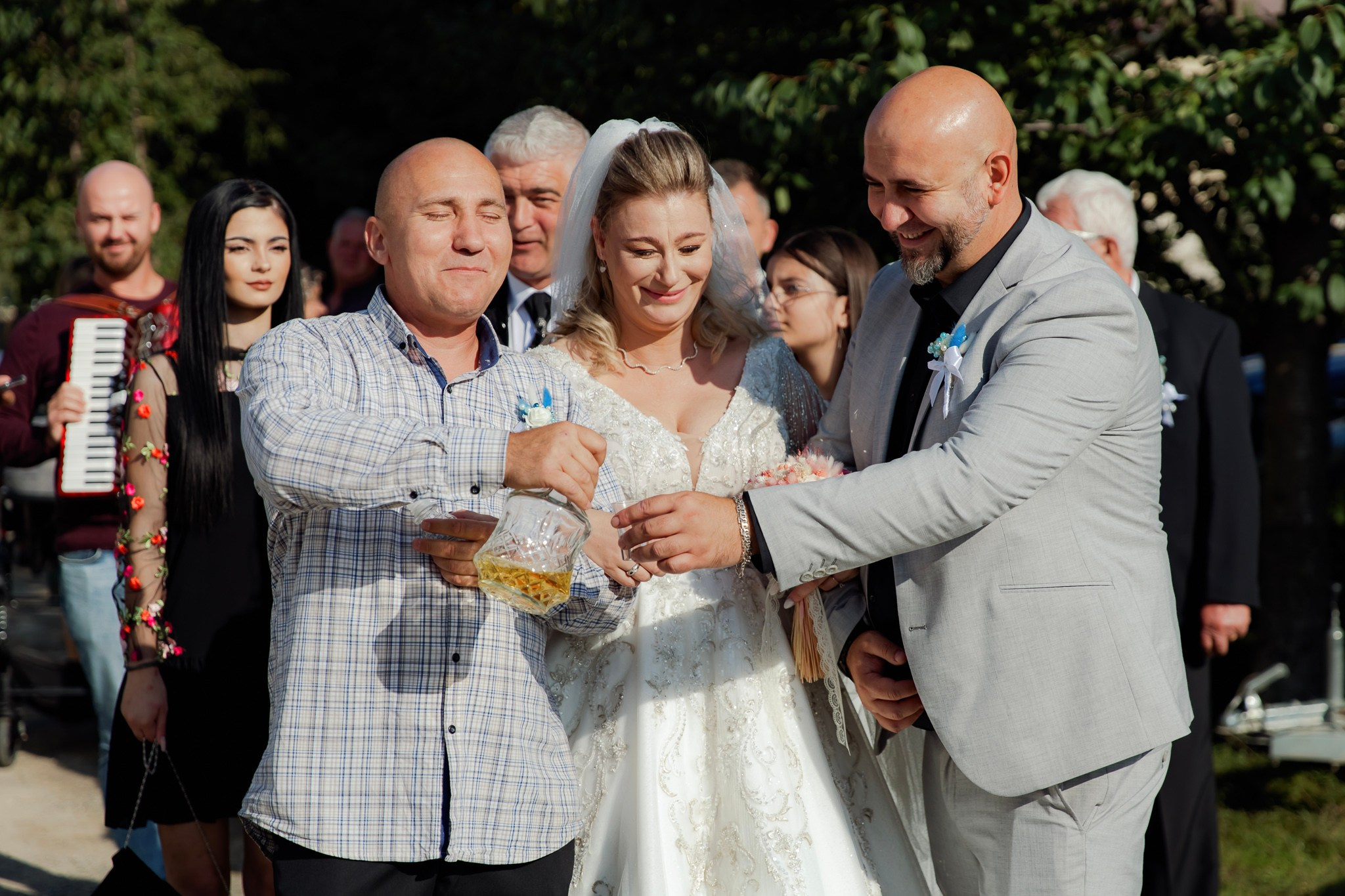 Mihai & Oana. Servicii foto-video profesionale, pentru momente de neuitat