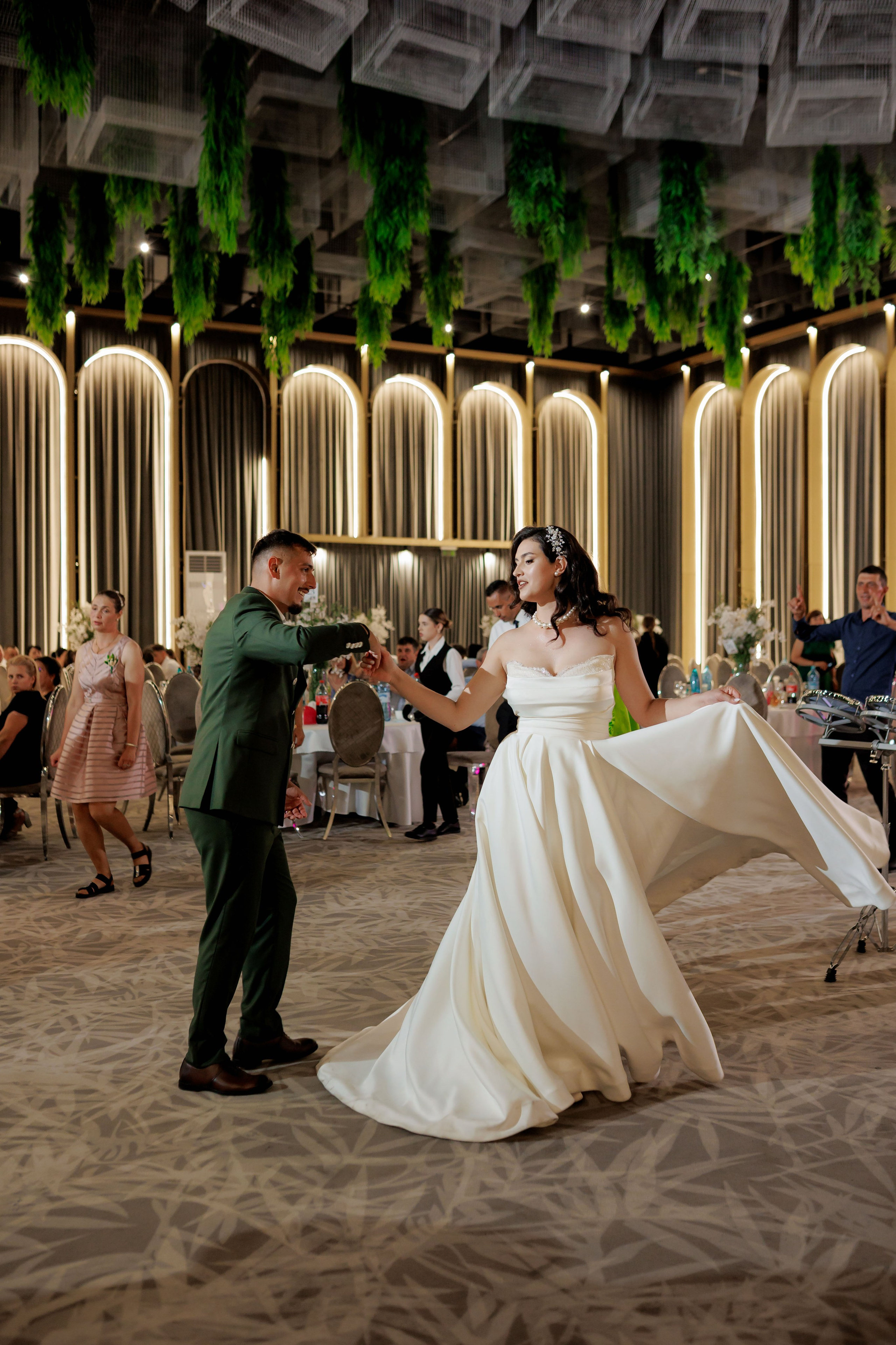 Nunta Nicoleta & Răzvan | Fotografie & Videografie Profesională. Servicii foto-video profesionale, pentru momente de neuitat