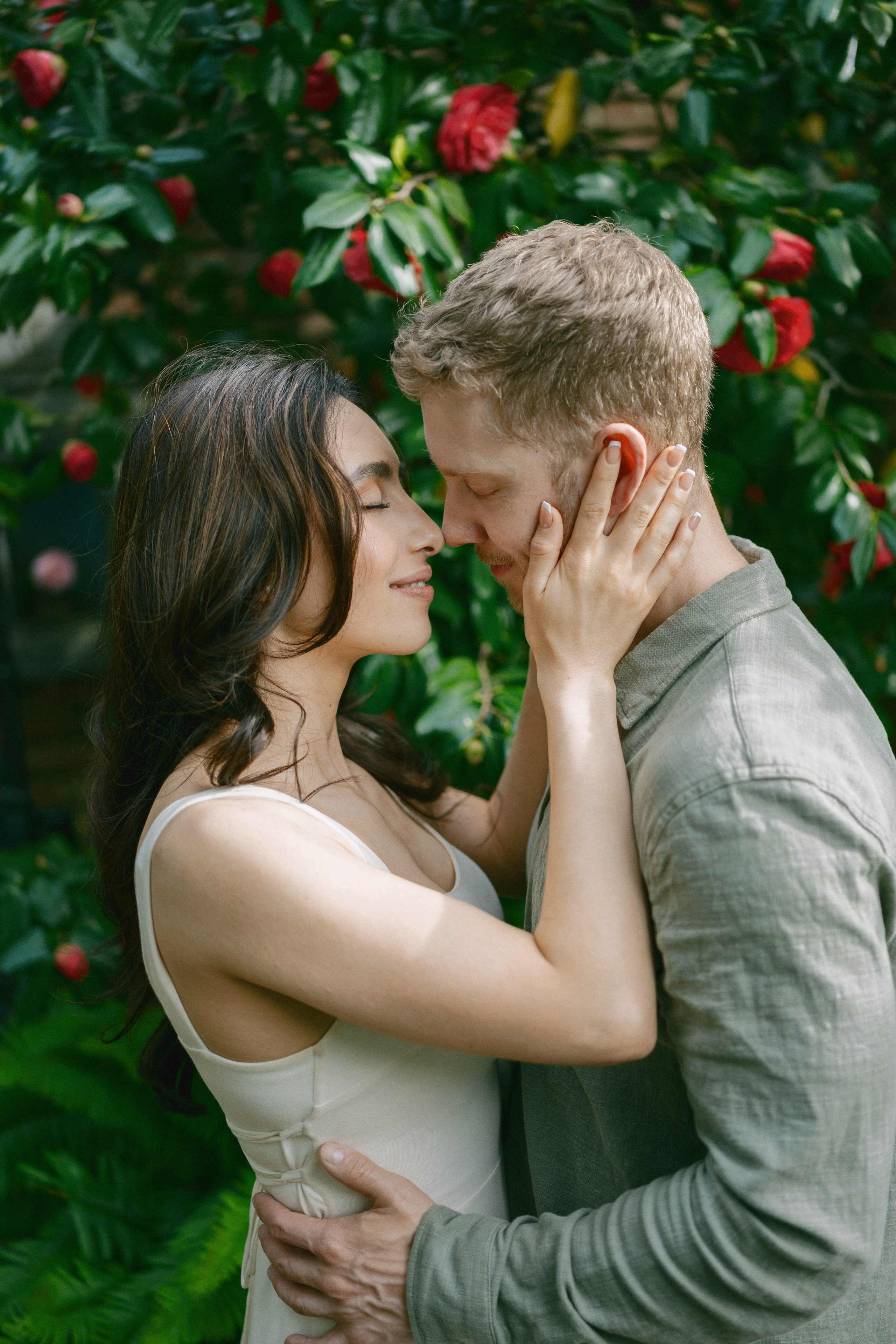 Engagement at Filoli Historic House & World-Class Garden. Wedding Photography & Videography Team in California, Los Angeles, San Francisco, San Diego and Travel