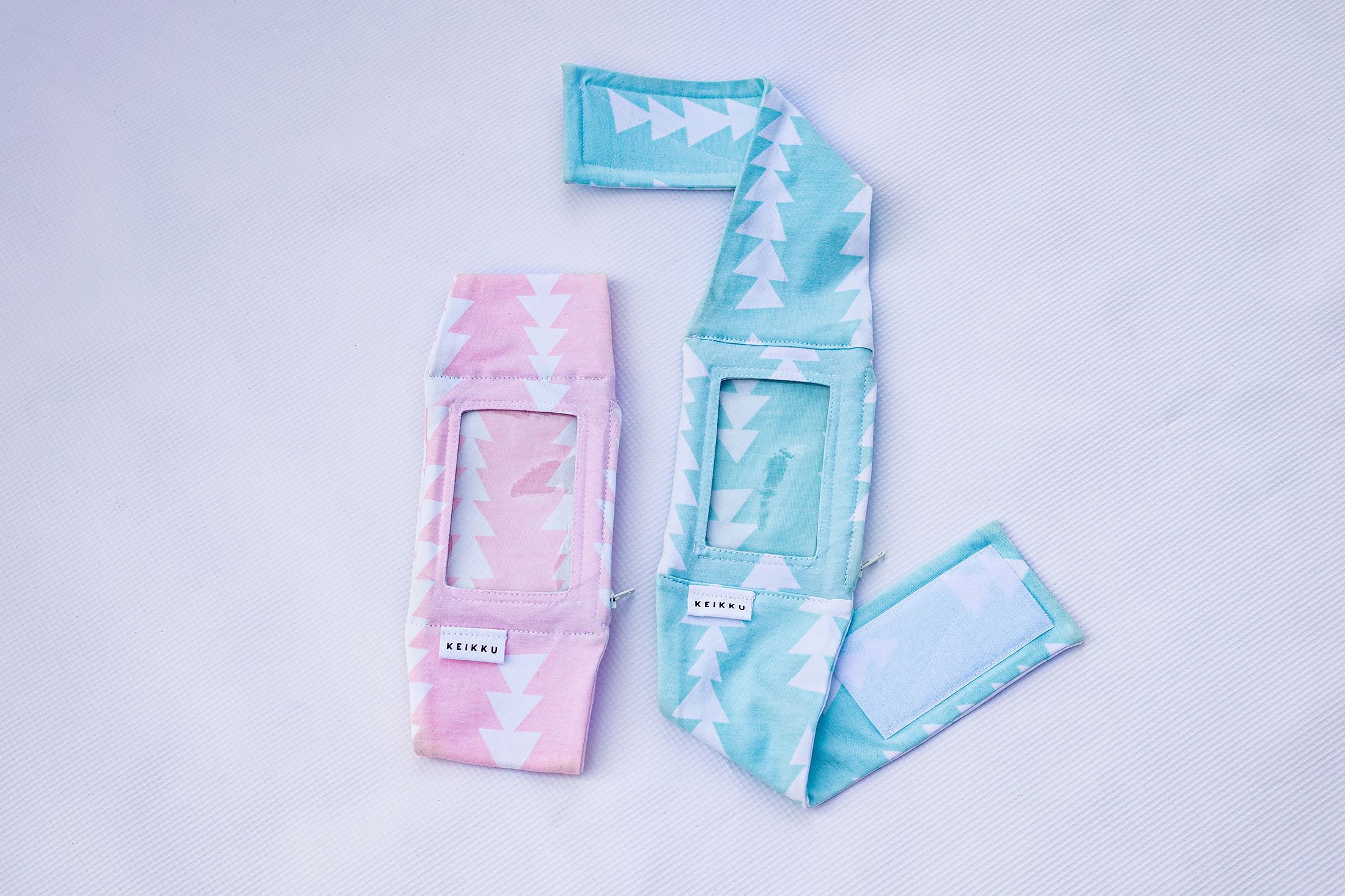 Keikuu Oy Diabetesvaatteet ja -tarvikkeet Lapsimallien Päällä. Keikuu mainos- ja vaatekuvaus