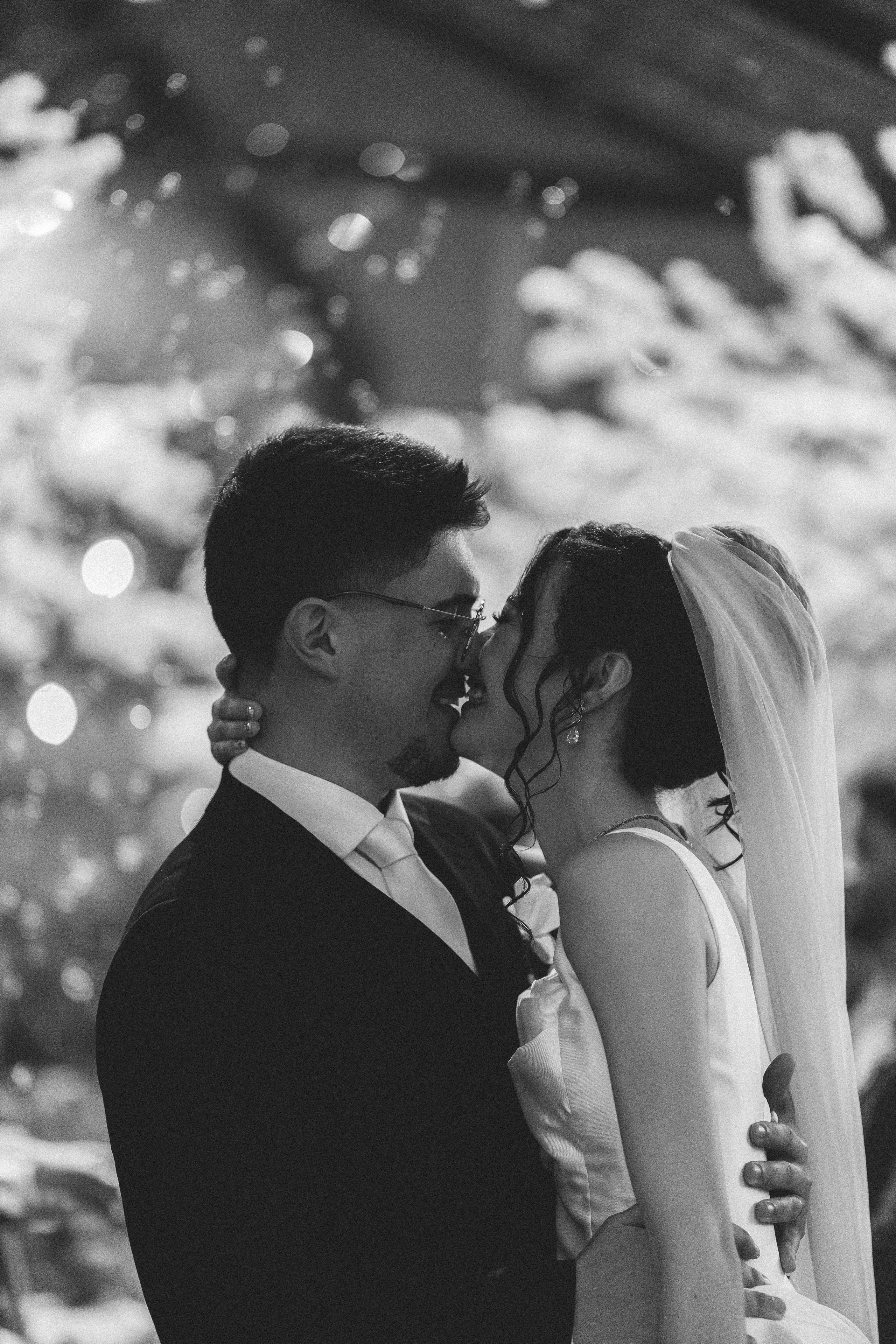 Bloom Photo Legacy — Wedding Photography | Elegante, Genuíno & Autoral