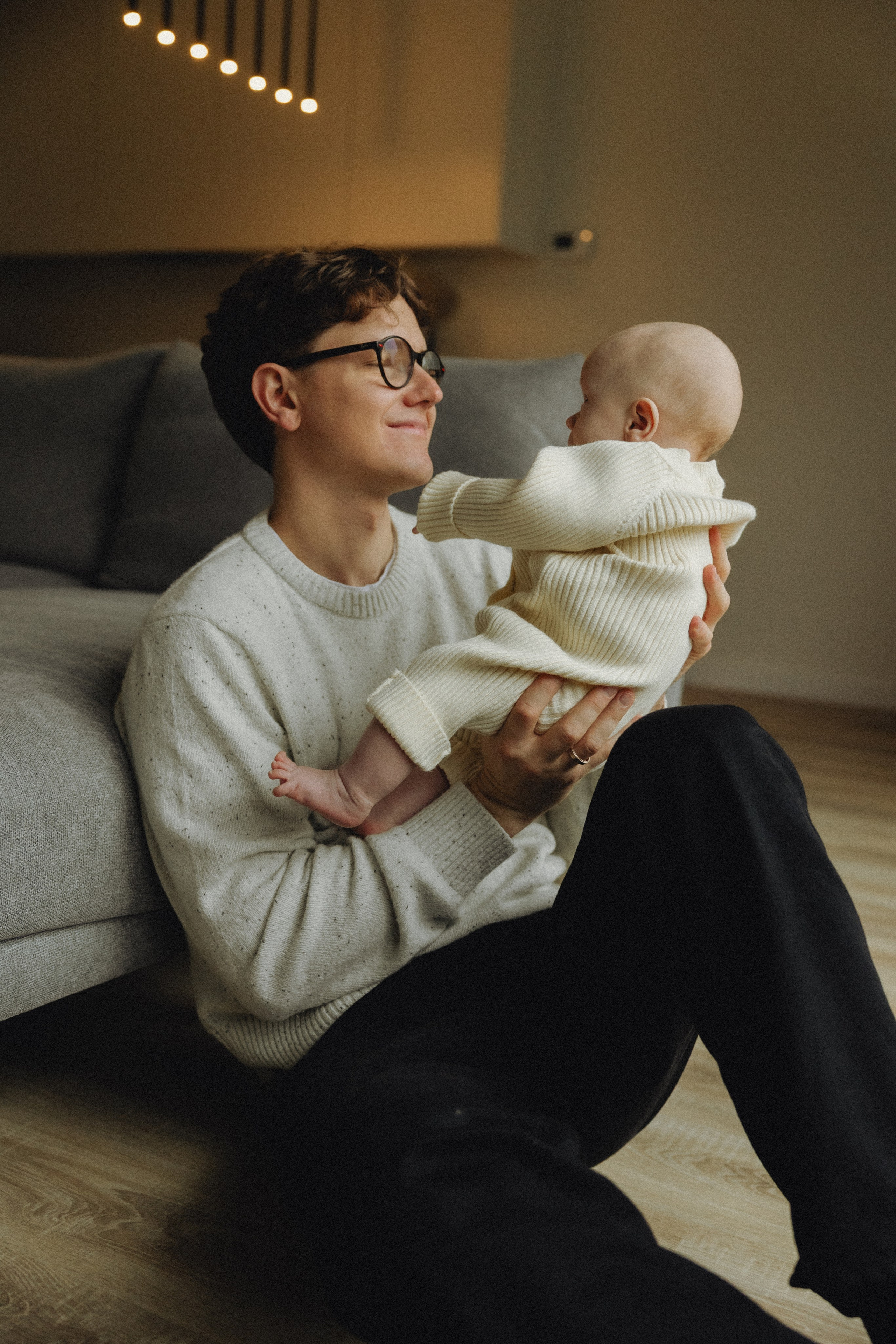 Naujagimio fotosesija namuose | 2025. Vestuvių ir šeimų fotografė Lena Bondarenko / belove photo